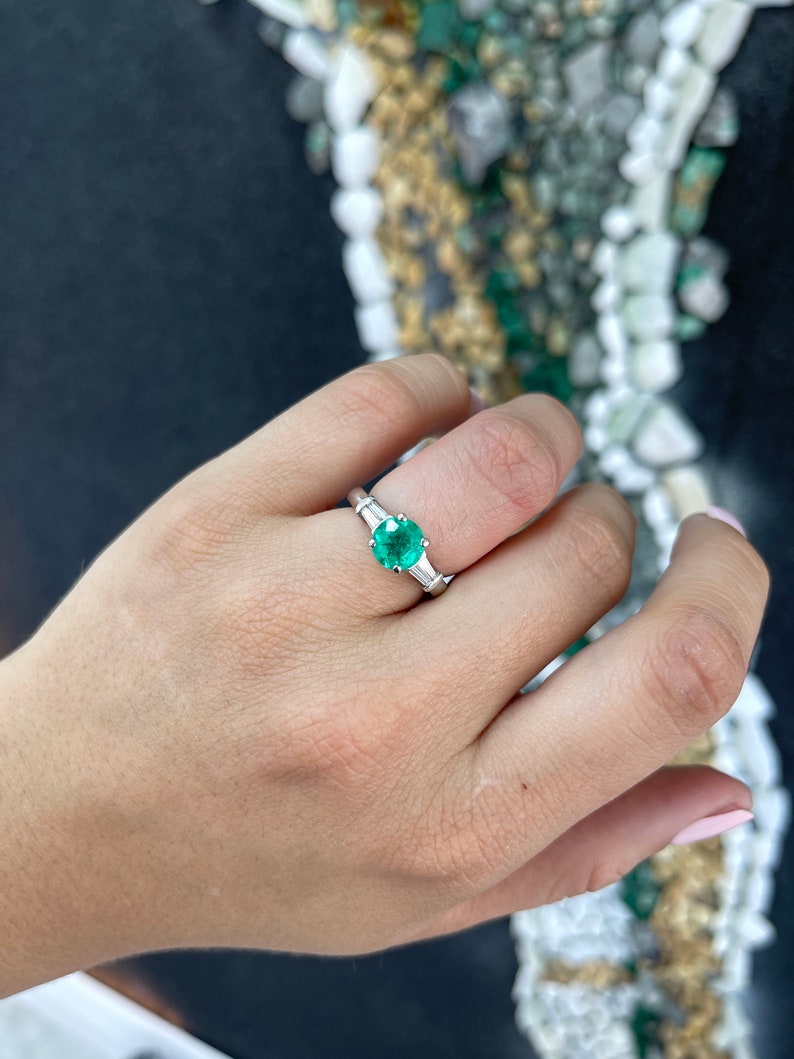 2.18tcw Platinum Vivid Medium Green Emerald Round Cut & Tapered Baguette Diamond Accent Engagement Ring for Women - Perfect for Proposals, Anniversaries & Special Occasions