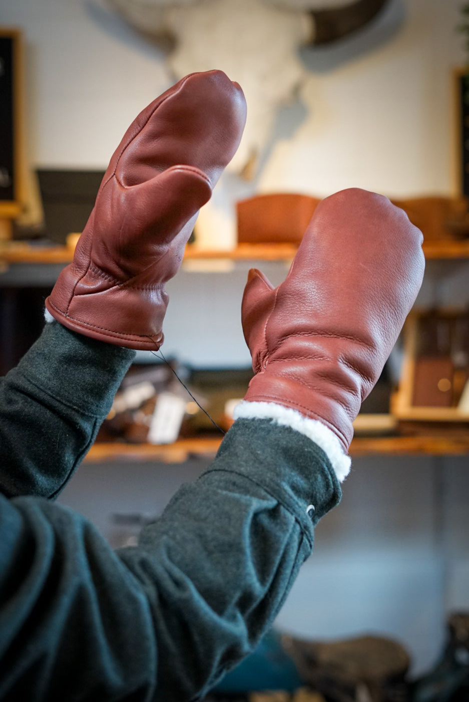 Premium Deer Hide Mittens for Men & Women - Warm Winter Gloves for Outdoor Activities, Hunting, and Hiking - Soft & Durable Leather Hand Protection