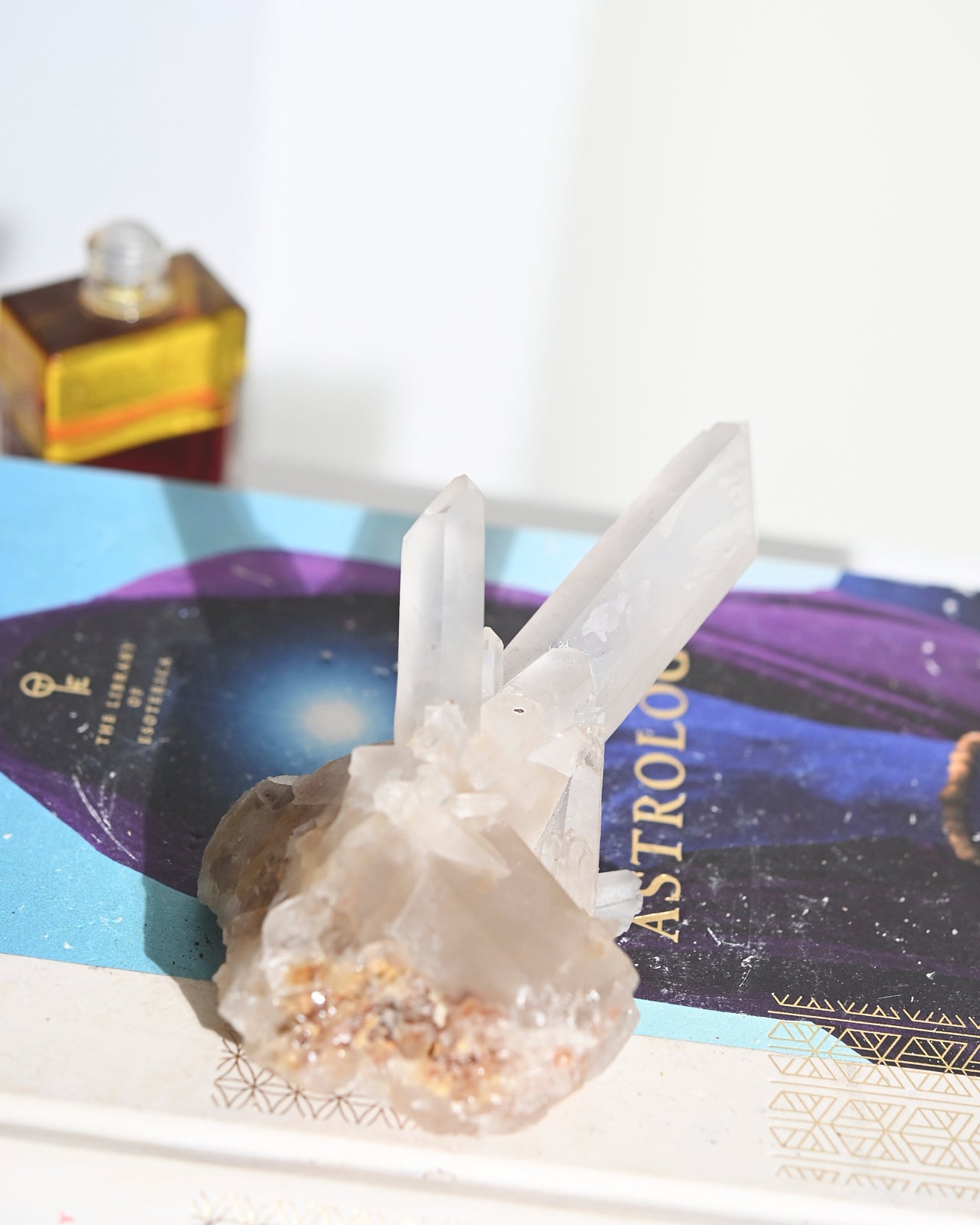 Natural Peruvian Quartz Crystal Cluster - 4 Inch Healing Stone for Meditation, Reiki & Home Decor | Spiritual Energy Enhancer for Office, Yoga & Feng Shui