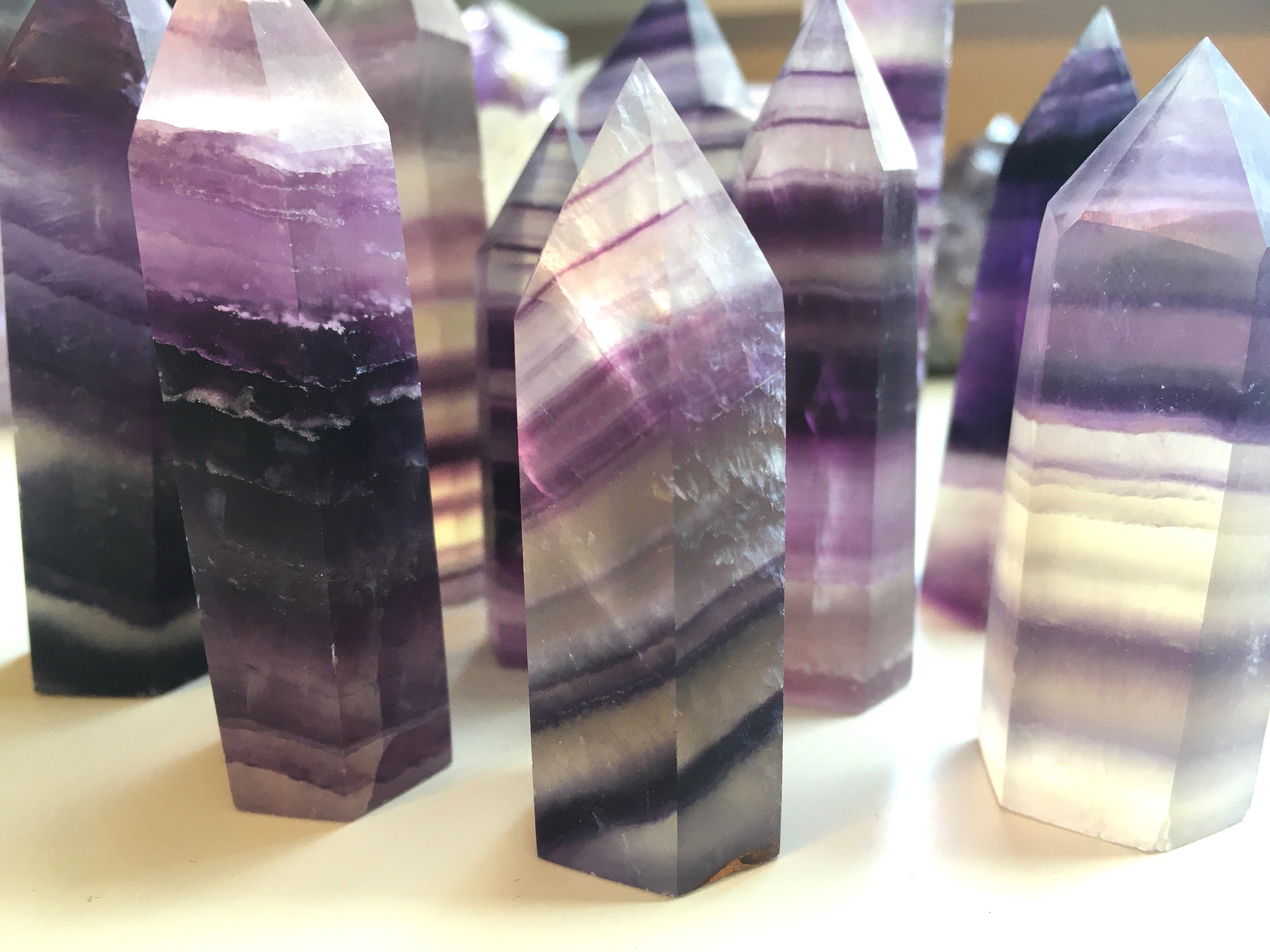 Natural Purple Fluorite Mini Tower - Healing Crystal for Meditation, Reiki & Energy Balancing - Perfect for Home Decor, Office Desk & Spiritual Practices