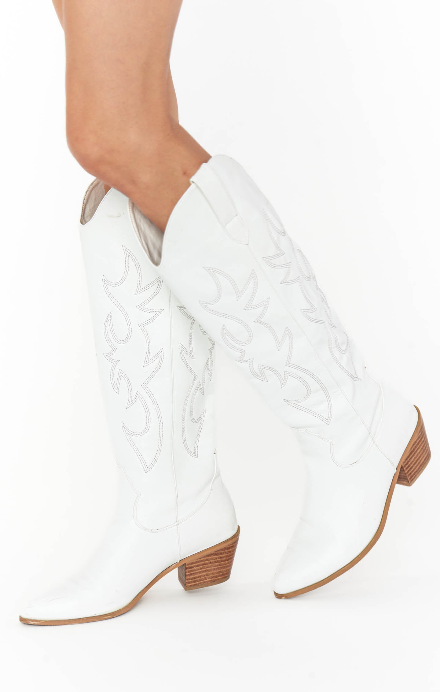 Billini Urson Women's White Cowboy Boots - Western Fashion Ankle Boots for Country, Rodeo & Casual Wear