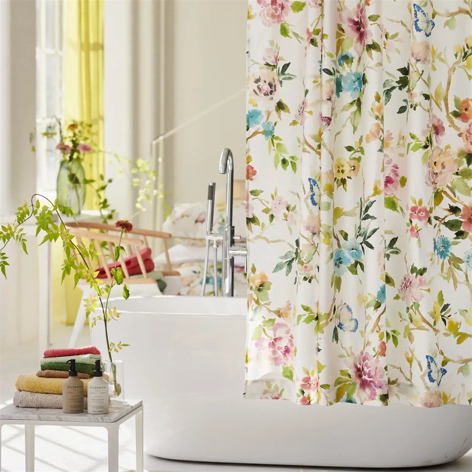Fiore D'acqua Peony Shower Curtain - Waterproof Bathroom Decor with Floral Design for Modern & Vintage Style Homes