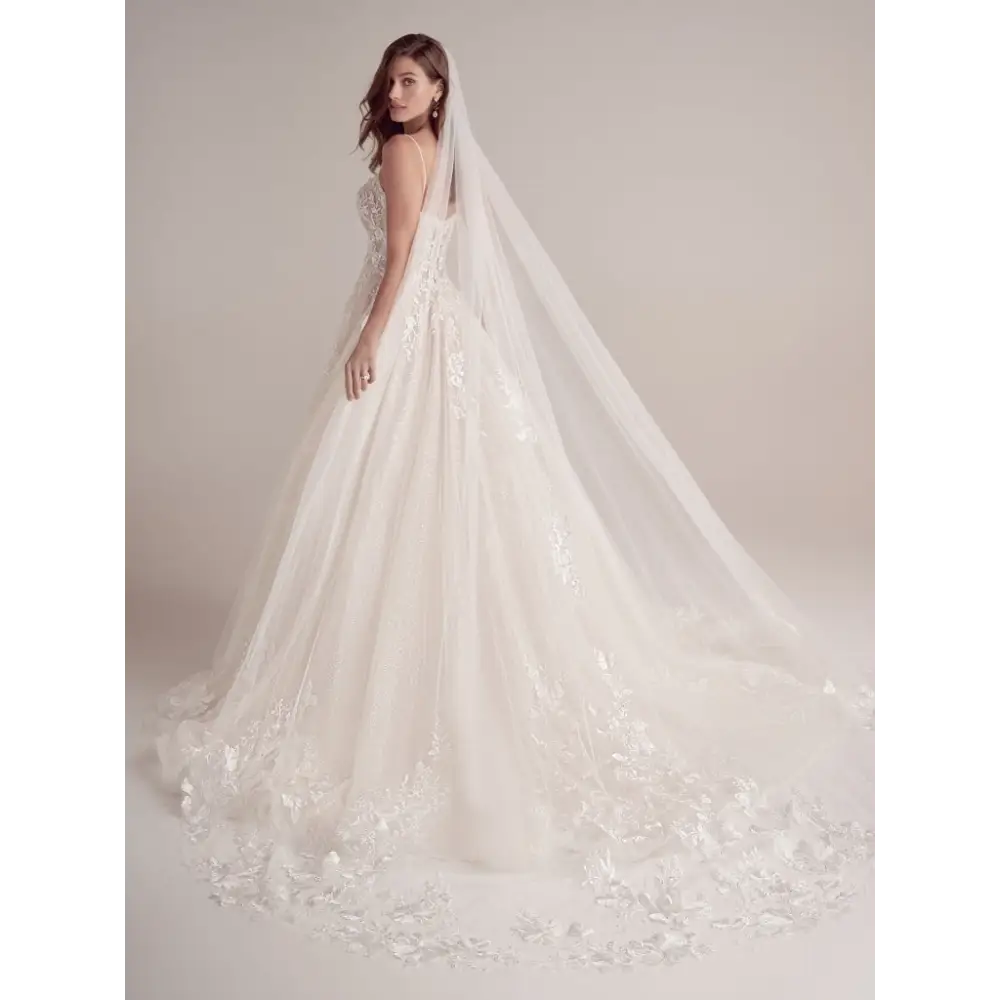 Maggie Sottero Casey Veil - Elegant Wedding Veil for Brides | Perfect for Church, Outdoor & Beach Weddings