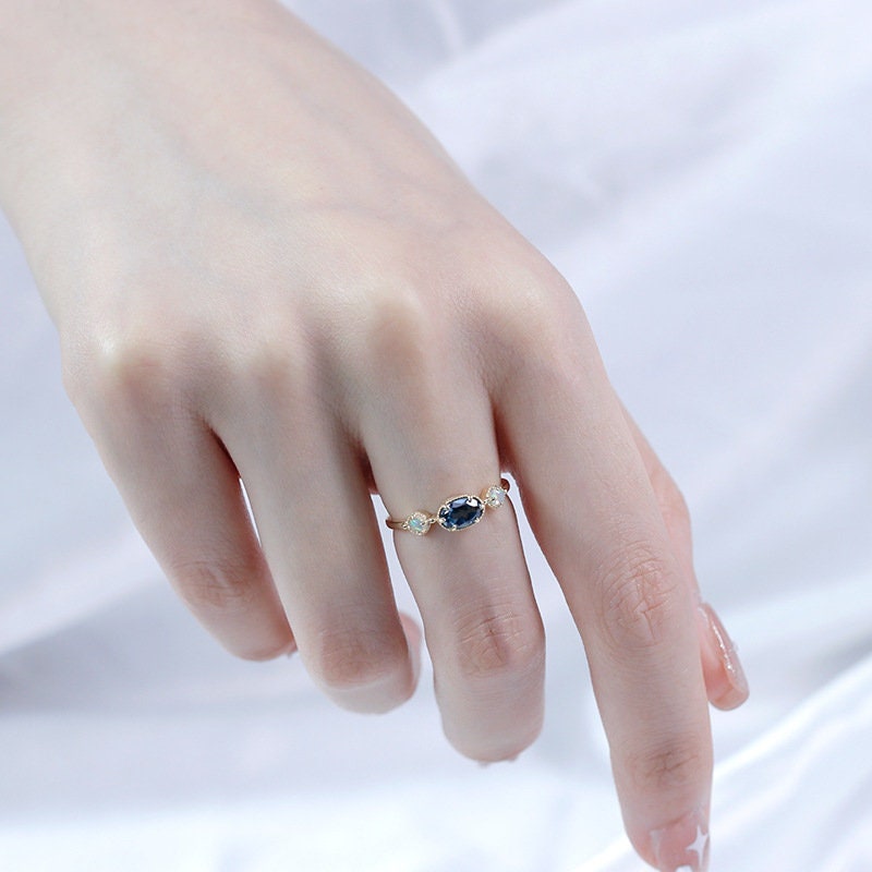 East to West London Blue Topaz Engagement Ring – Unique Three Stone Opal Ring, Minimalist Dainty Promise Ring, Bezel Set Bridal Ring for Women | Perfect for Weddings, Anniversaries & Special Occasions