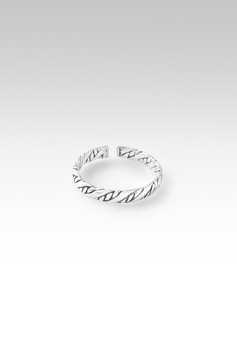 Heartfelt Joy Midi/Toe Ring™ in Twist - Elegant Adjustable Toe Rings for Women, Perfect for Beach, Summer & Pedicure Days