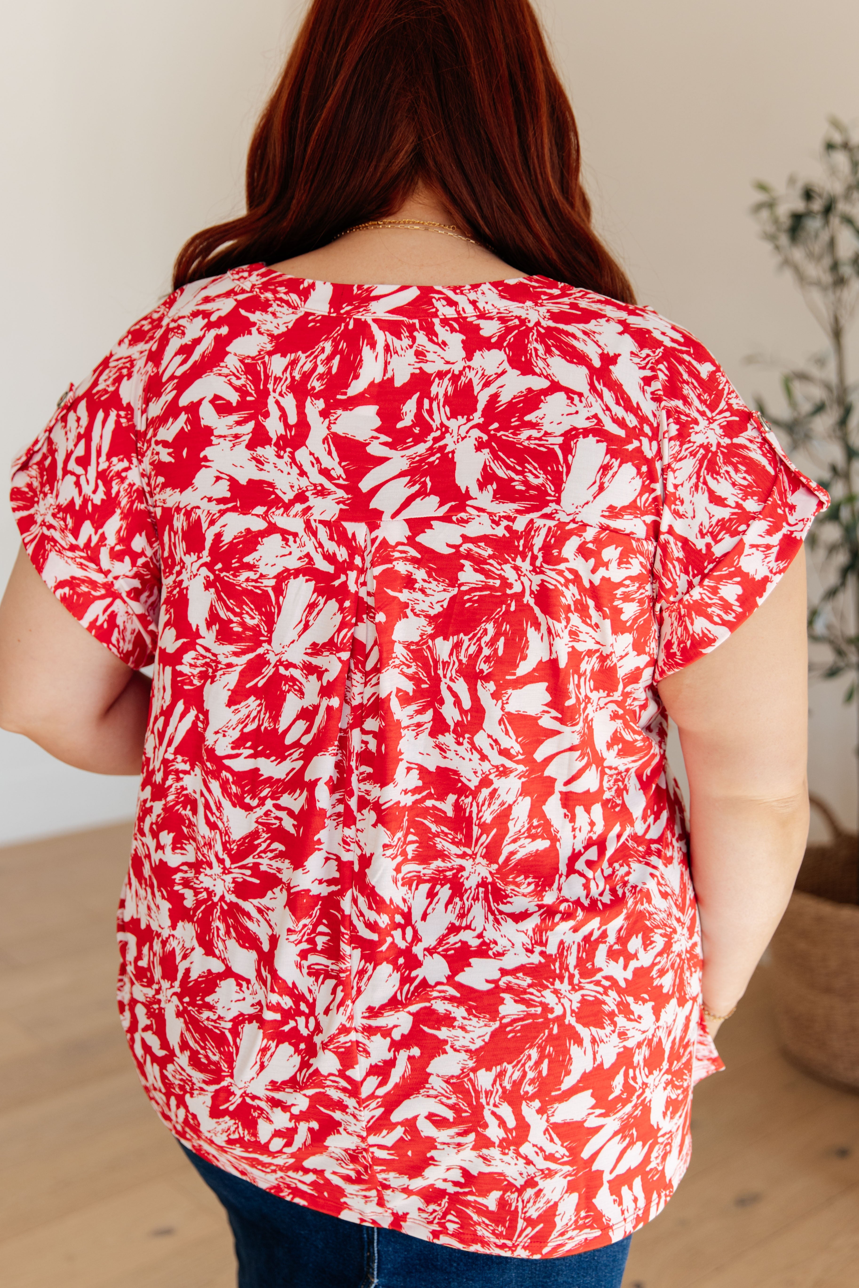 Lizzy Cap Sleeve Top - Floral Print Women's Blouse in Red | Casual Summer Tops for Outings & Date Nights