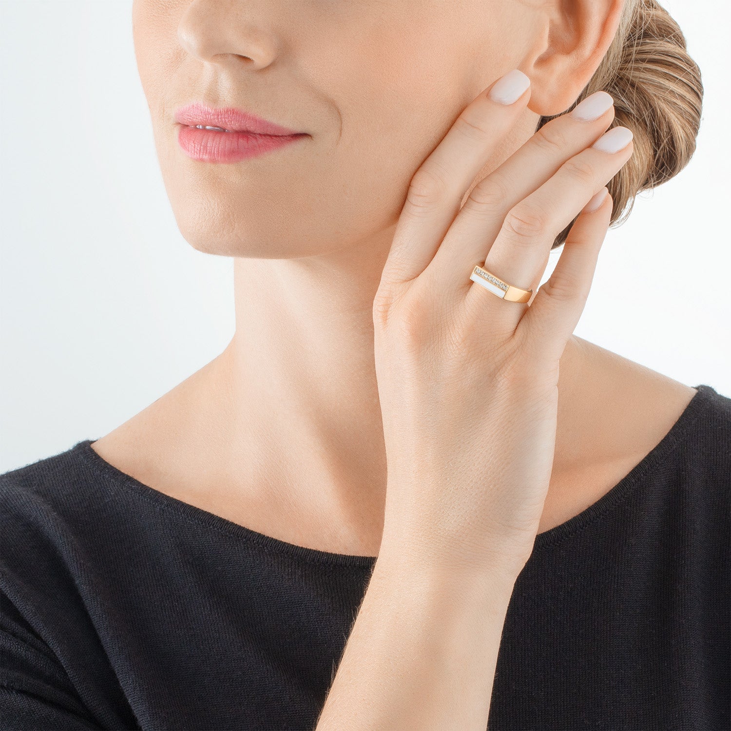 Square Striped Gold and White Ring - Elegant Fashion Jewelry for Women - Perfect for Parties, Weddings, and Everyday Wear