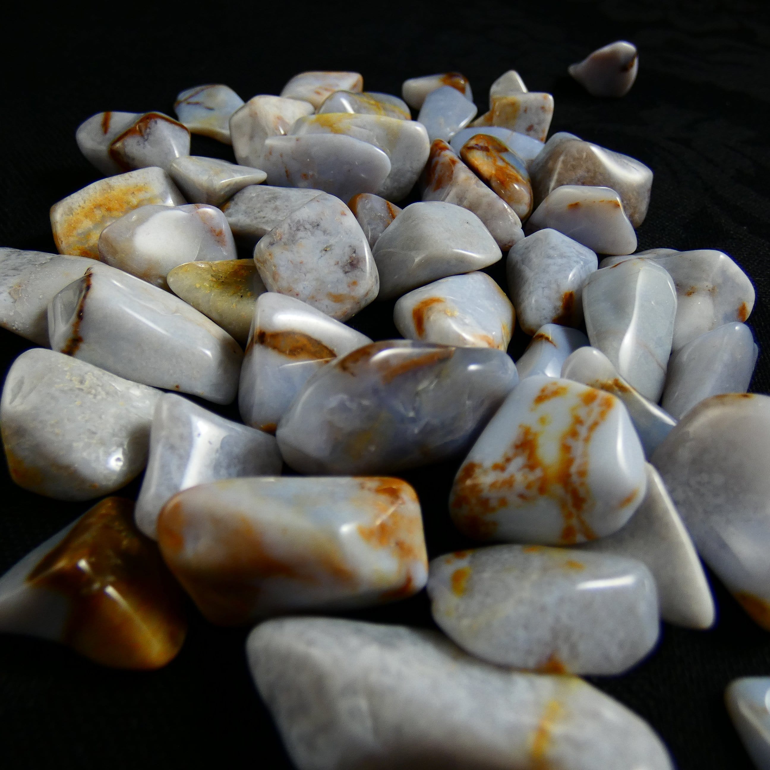 Natural Blue Chalcedony Stone (1pc) - Healing Crystal for Meditation, Jewelry Making & Home Decor