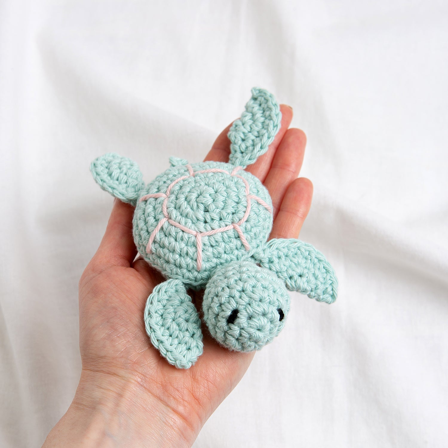 My Pocket Turtle Crochet Kit - DIY Amigurumi Crochet Starter Set with Yarn, Hook & Instructions - Perfect for Beginners, Stress Relief & Kids Crafts