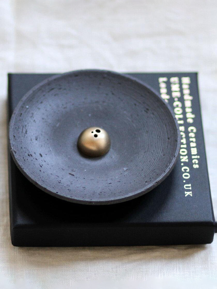 Ume Collection Stoneware Smudging Dish - Raw Black Ceramic Bowl for Sage Burning, Incense & Meditation - Perfect for Yoga, Spiritual Cleansing & Home Decor