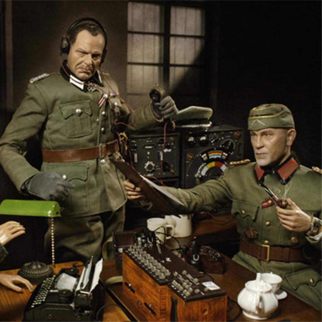 1/6 Scale 12-inch German Army Soldier Action Figure with Field Telephone Switchboard - Military Collectible Toy for Men & Boys | WWII Reenactment, Display, Gift for History Enthusiasts