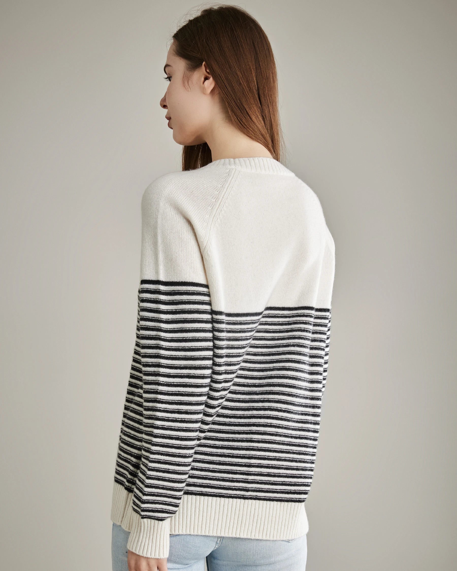 Luxury Striped Crewneck Cashmere Sweater for Women - Soft & Warm Winter Pullover - Perfect for Office, Travel & Casual Outfits