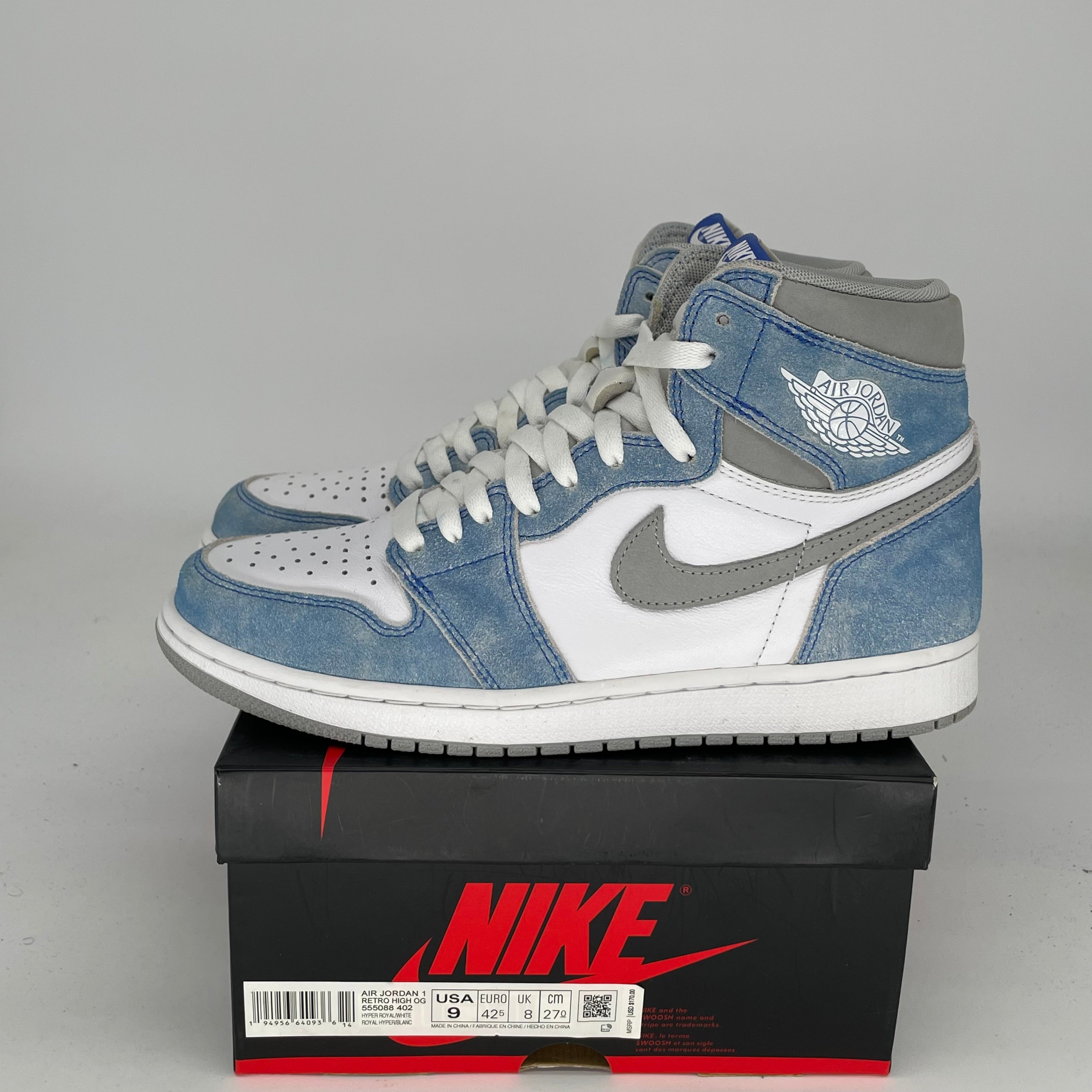 AIR JORDAN 1 HYPER ROYAL Sneakers - Men's Size 9 (555088-402) | Basketball Shoes for Streetwear & Casual Outfits