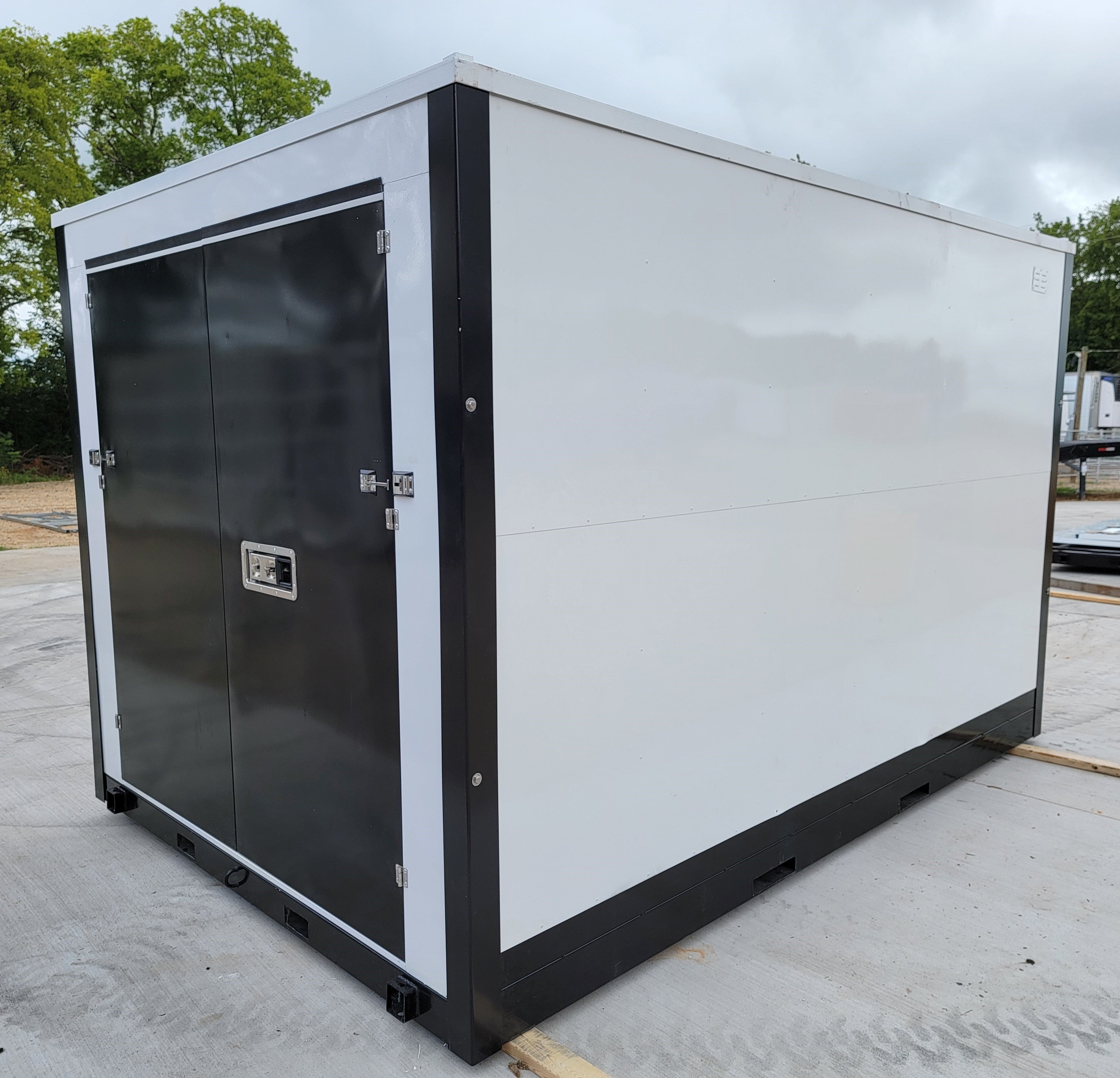 8'x12' Single Door Portable Storage Shed - Relocatable Steel Container Building for Backyard, Garden & Outdoor Storage | Weather-Resistant & Durable