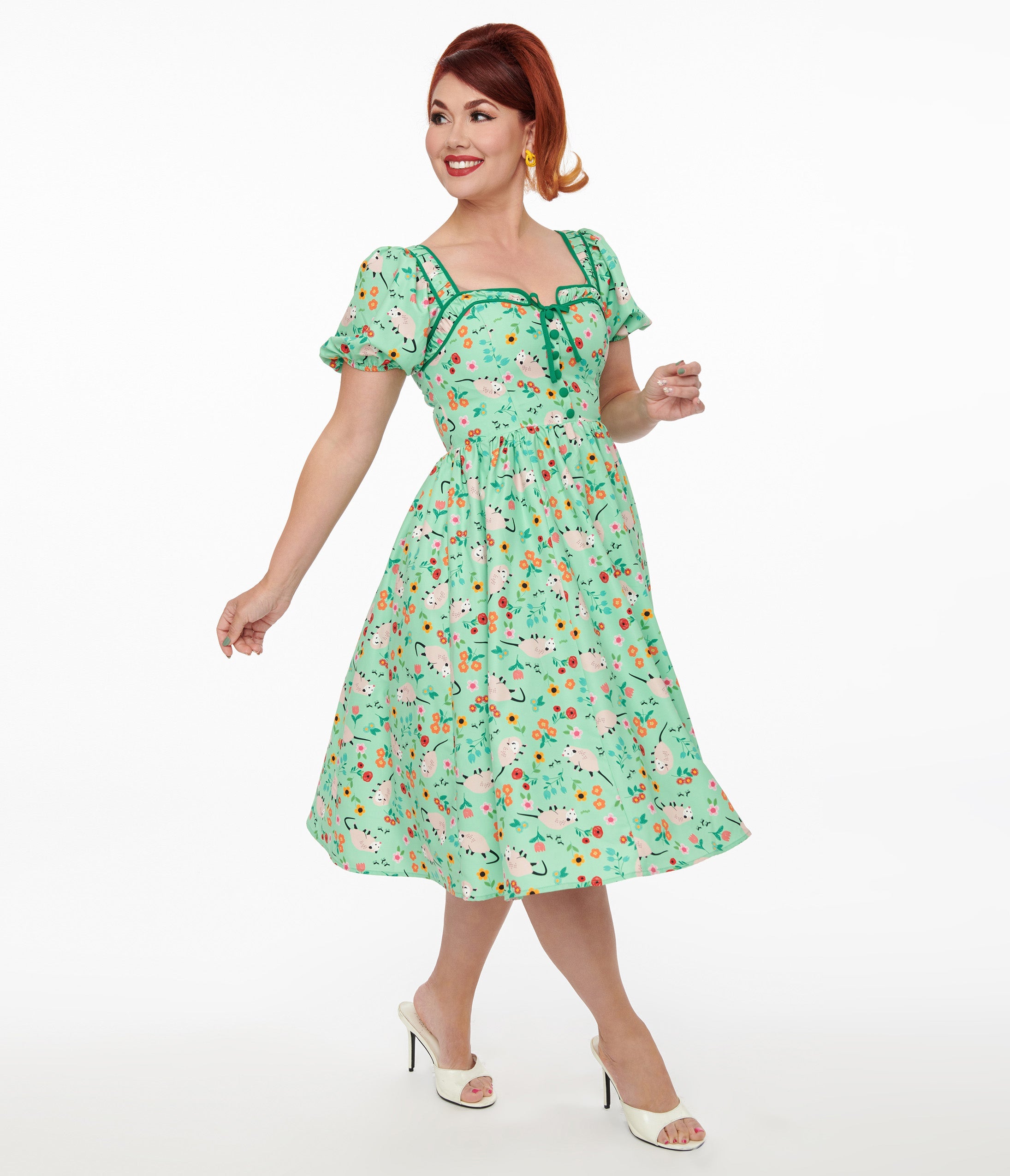 Vintage 1940s Green Possum Print Button Front Dress - Retro Style Floral Swing Dress for Women, Perfect for Tea Parties, Vintage Weddings & Themed Events