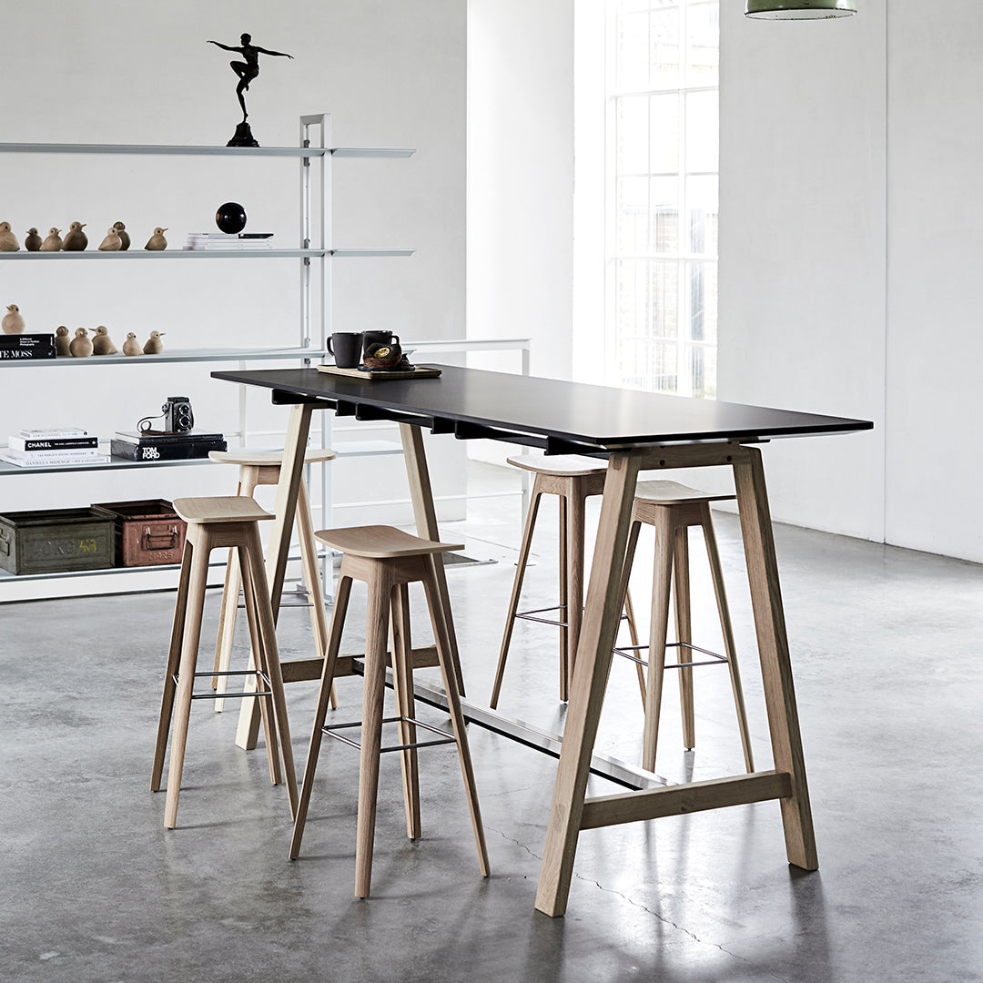 HT1 High Table - 42