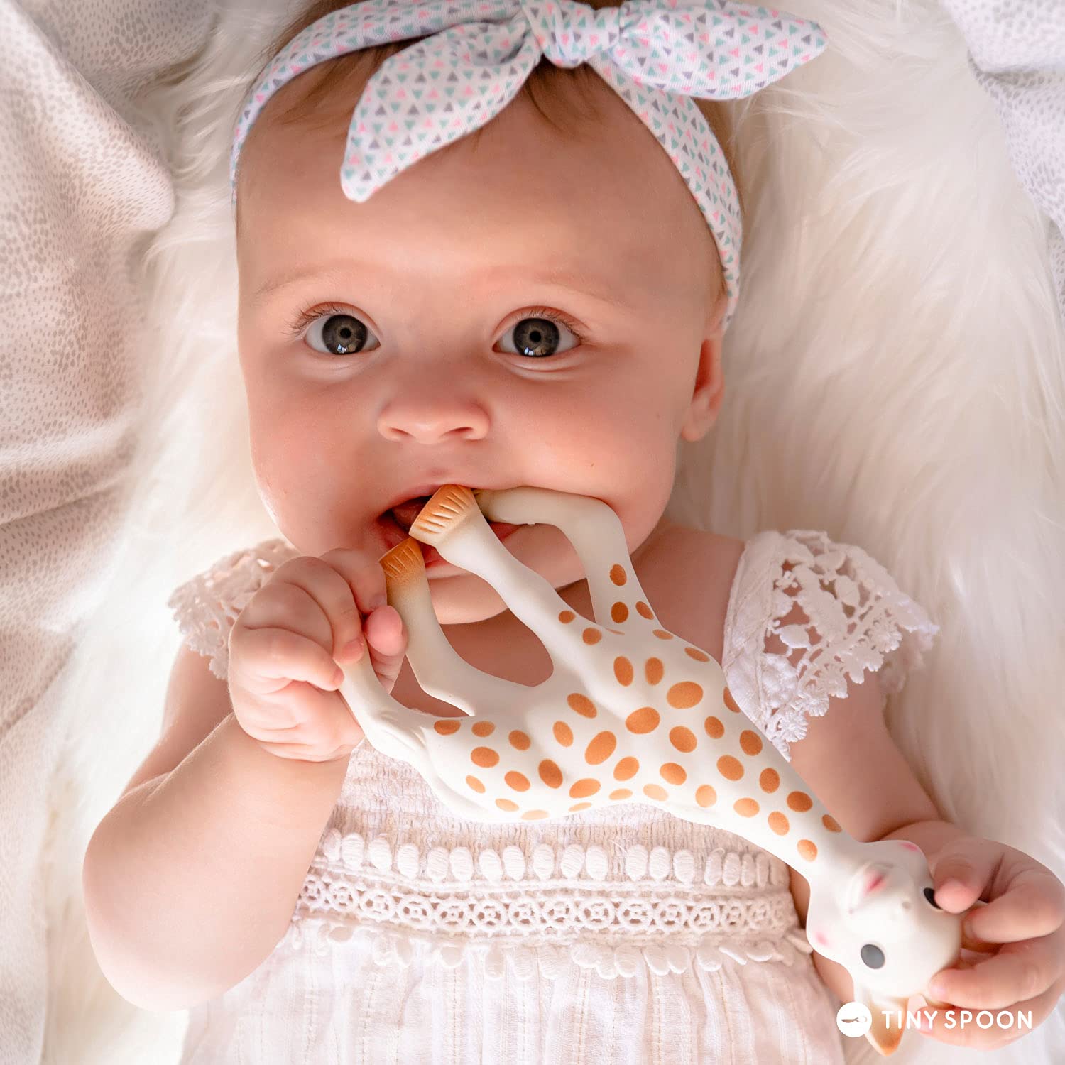 Sophie La Girafe Baby Gift Set with Soft Security Blanket - Perfect Newborn Shower Present & Comforting Nursery Essential