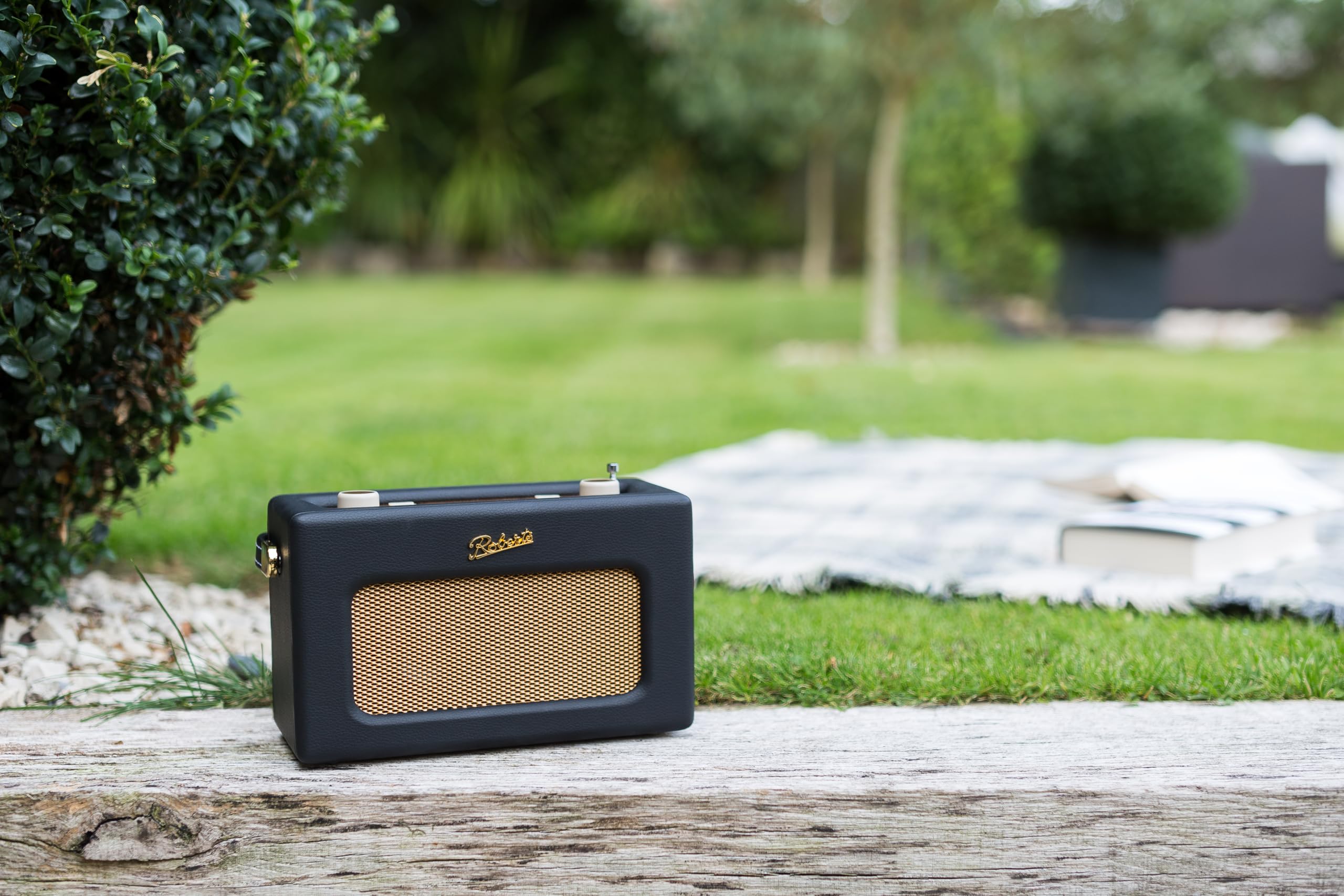 Roberts Revival FM/DAB/DAB+ Digital Radio with Bluetooth - Portable Wireless Radio for Home, Office, and Travel - Black