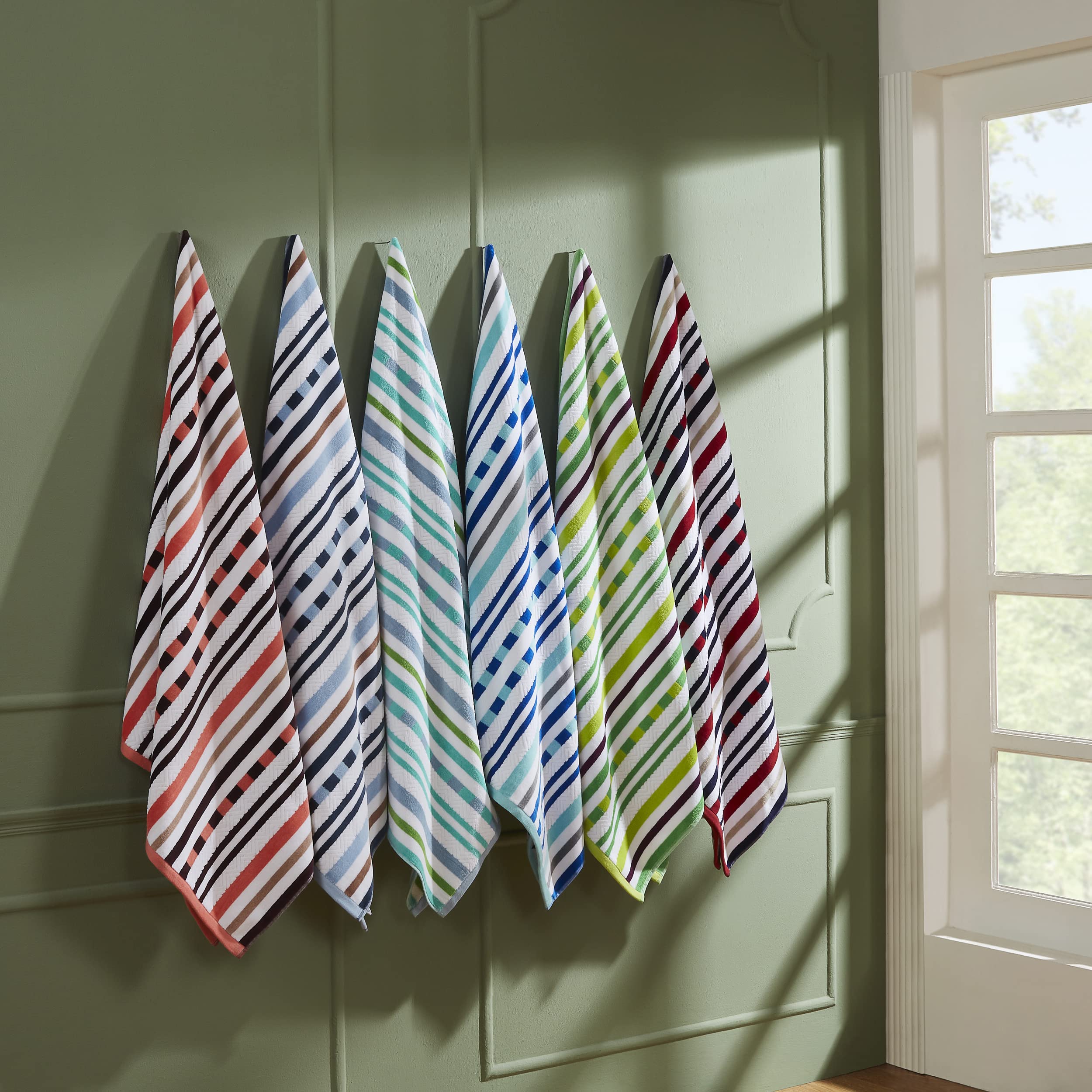 Premium Oversized 2-Piece Beach Towel Set - Ultra Absorbent & Quick-Drying Cotton Striped Towels (34
