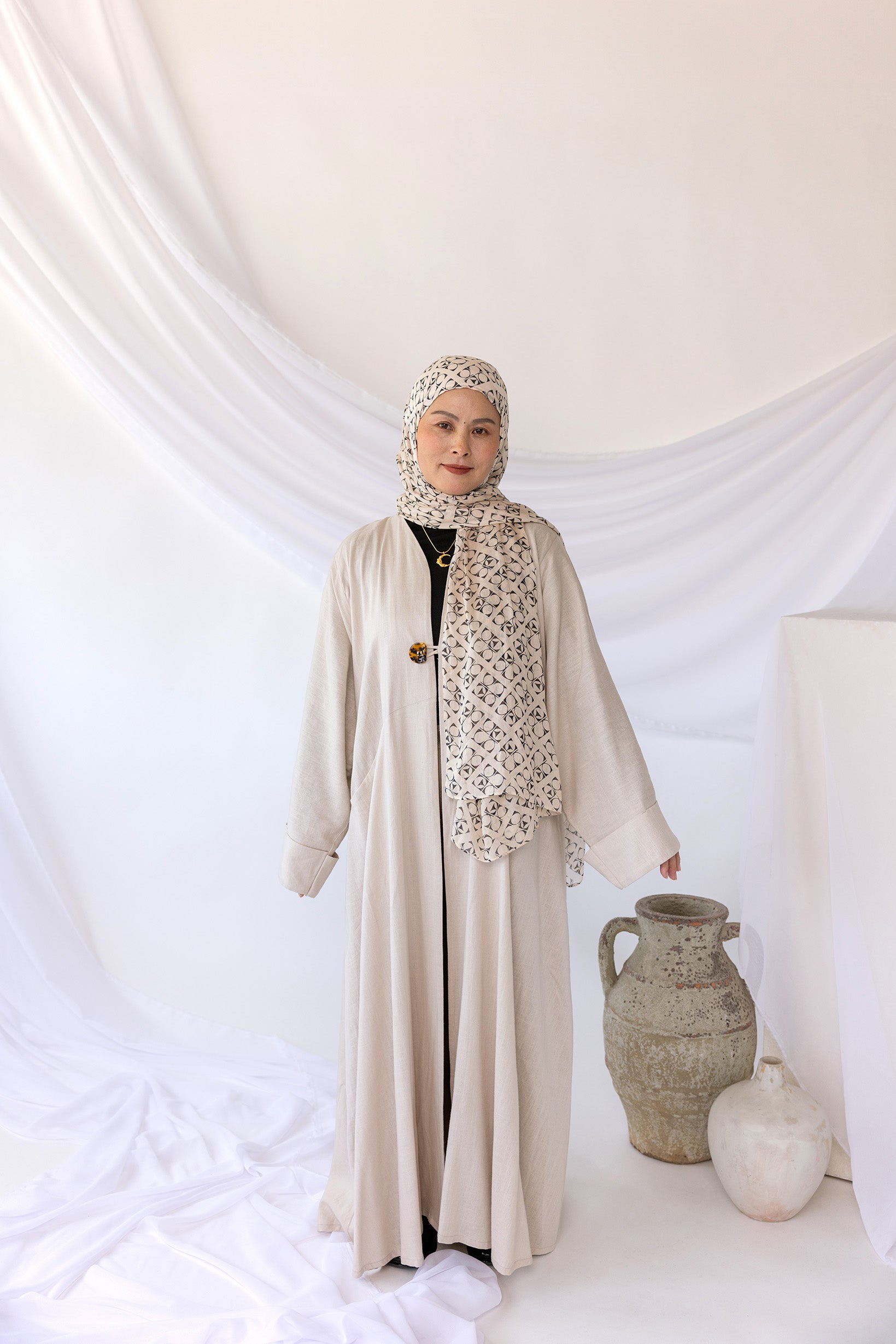 Linen Pocket Abaya Beige - Modest Muslim Dress for Women - Perfect for Prayer, Eid, and Everyday Wear