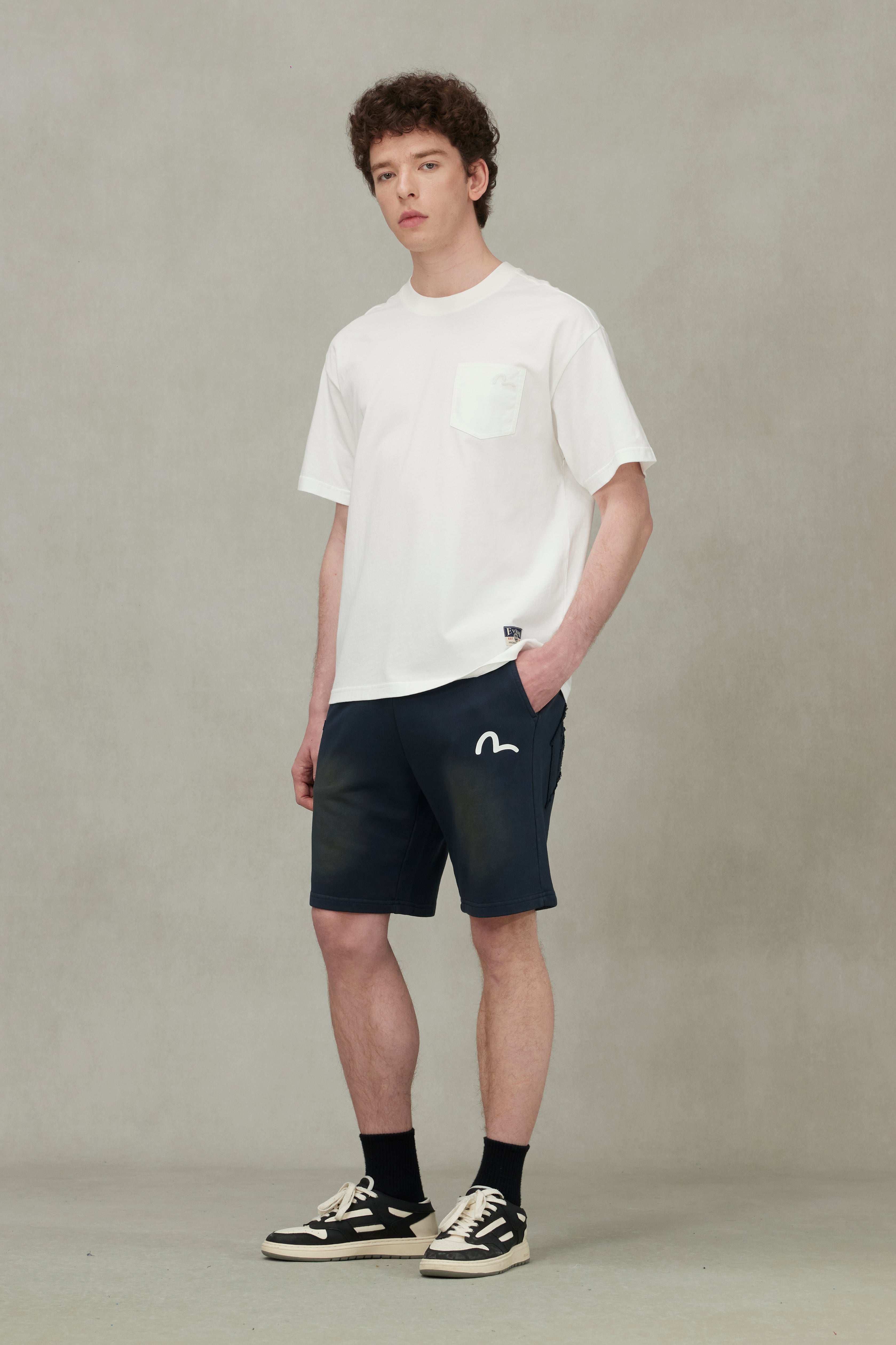 Seagull Embroidery Pocket T-Shirt - Relaxed Fit Casual Cotton Tee for Men & Women | Perfect for Beach Outings, Summer Vacations and Everyday Wear