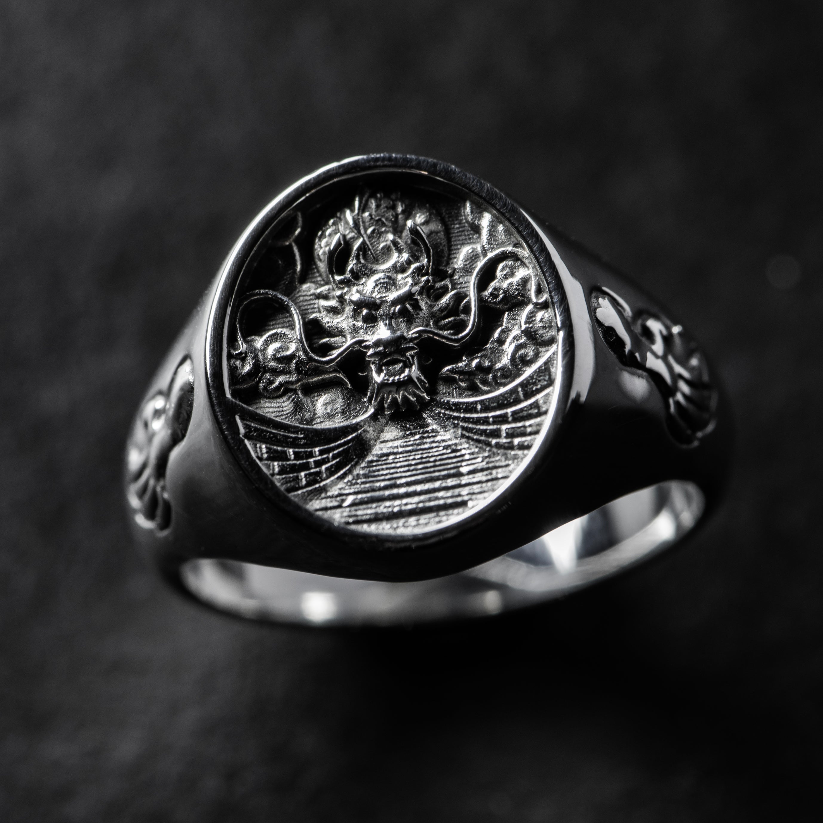Guardian Dragon Signet Ring for Men - Medieval Fantasy Jewelry, Stainless Steel Band, Unique Gift for Lovers, Cosplay & Role-Playing Scenes