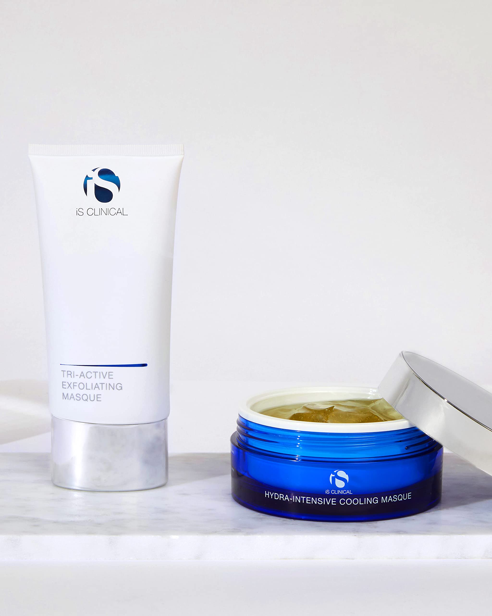 iS CLINICAL Smooth & Soothe Clinical Facial Kit - Exfoliating & Hydrating Skincare Set for Glowing Skin | Home Facial Treatment, Anti-Aging & Skin Renewal | Perfect Gift for Spa Day & Self-Care Routine