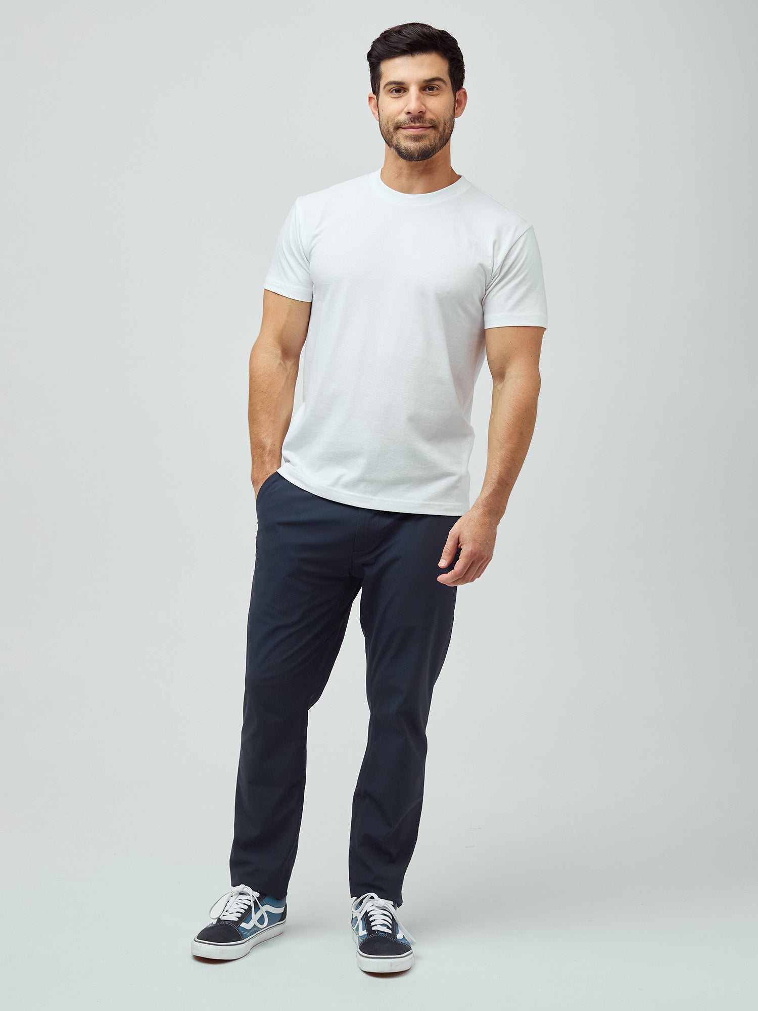 White Crew Neck T-Shirt for Men & Women - Soft Cotton Basic Tee for Casual Wear, Layering & Everyday Outfits