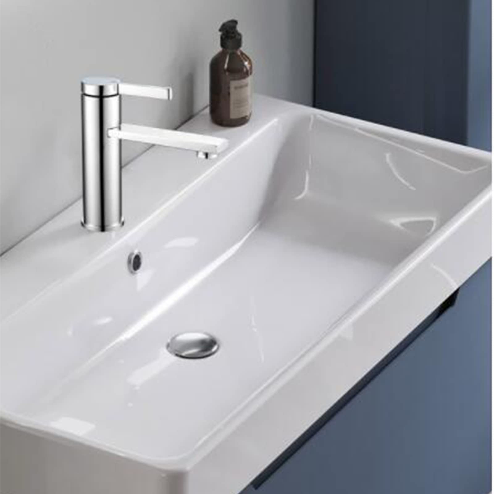 Premium Single Handle Bathroom Sink Faucet - Brass Basin Mixer Tap with Aerator - Hot & Cold Water Adjustable Chrome Plated Vessel Sink Faucet for Modern Bathrooms, Powder Rooms & Guest Baths