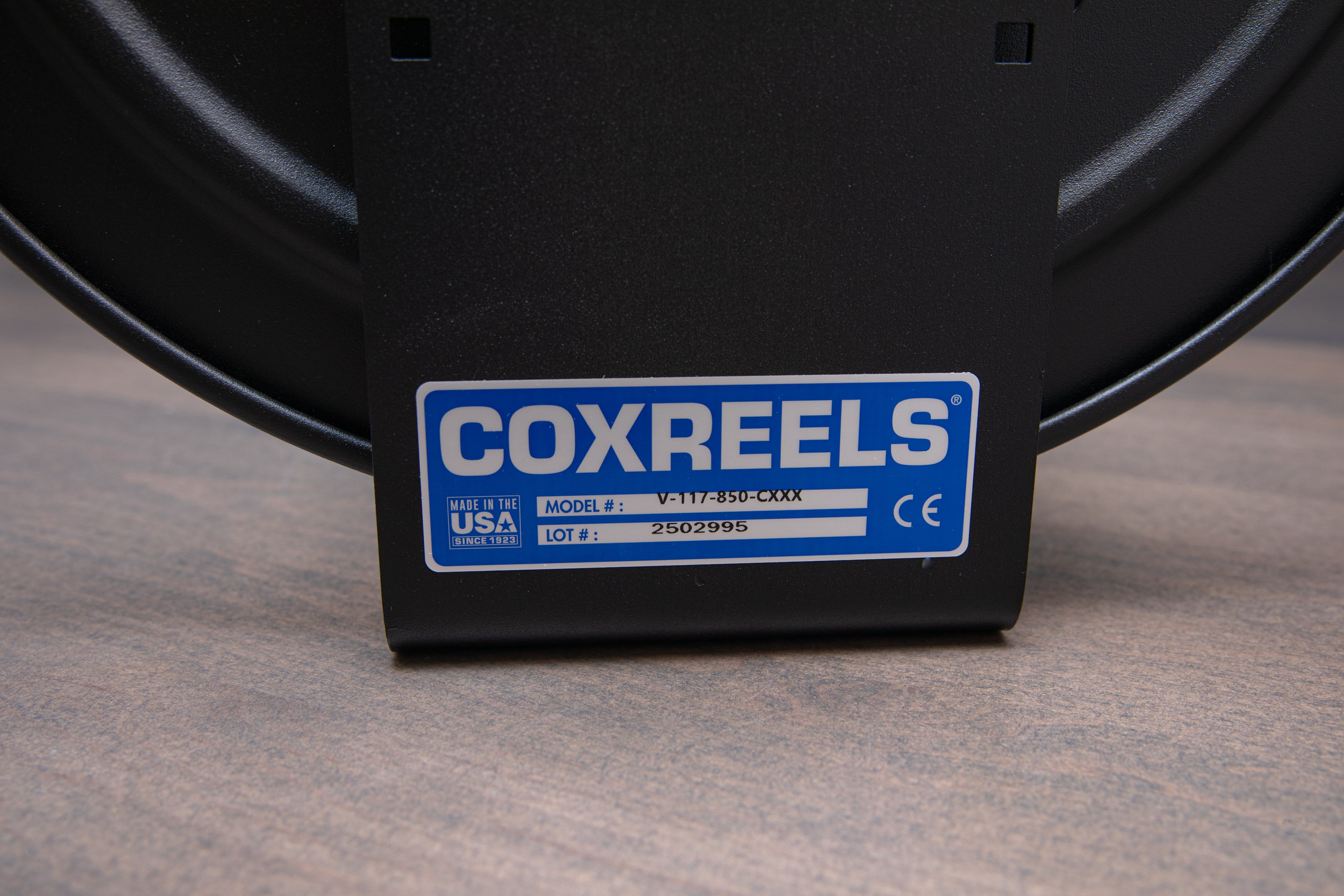 High-Quality Coxreels Vacuum Hose Reel for Industrial & Home Use - Durable Retractable Air Hose Storage Solution for Workshops, Garages & Cleaning