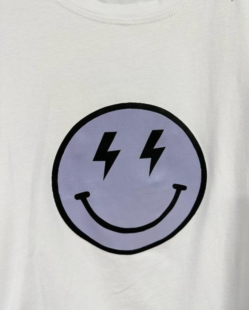 Smiley Face T-Shirt for Men & Women - Trendy Graphic Tee for Casual Wear, Street Style & Everyday Outfits