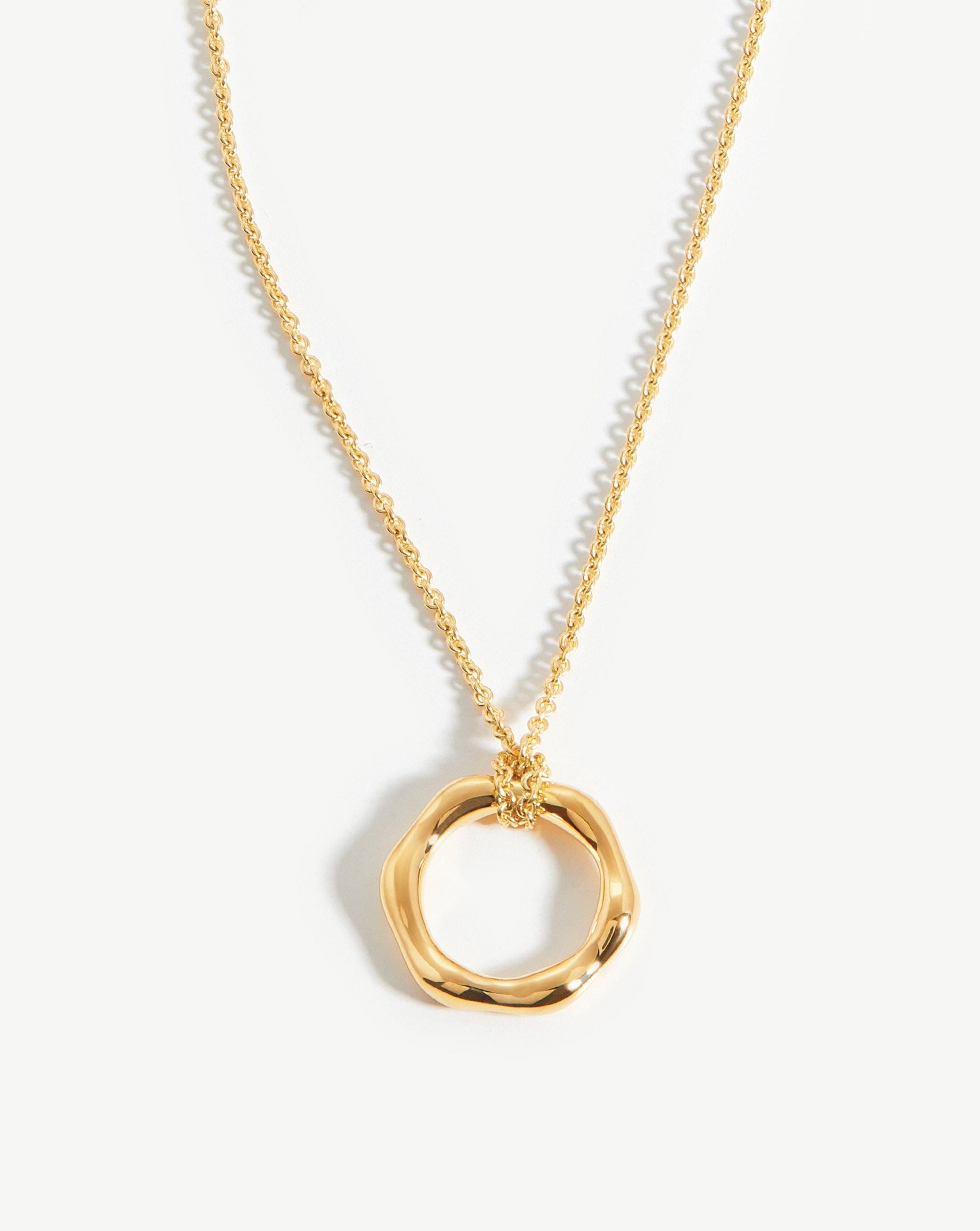 Mini Molten Pendant Necklace - Dainty Lava Stone Jewelry for Women, Trendy Layered Necklace for Everyday Wear, Perfect Gift for Her - Ideal for Casual Outfits, Date Nights & Special Occasions