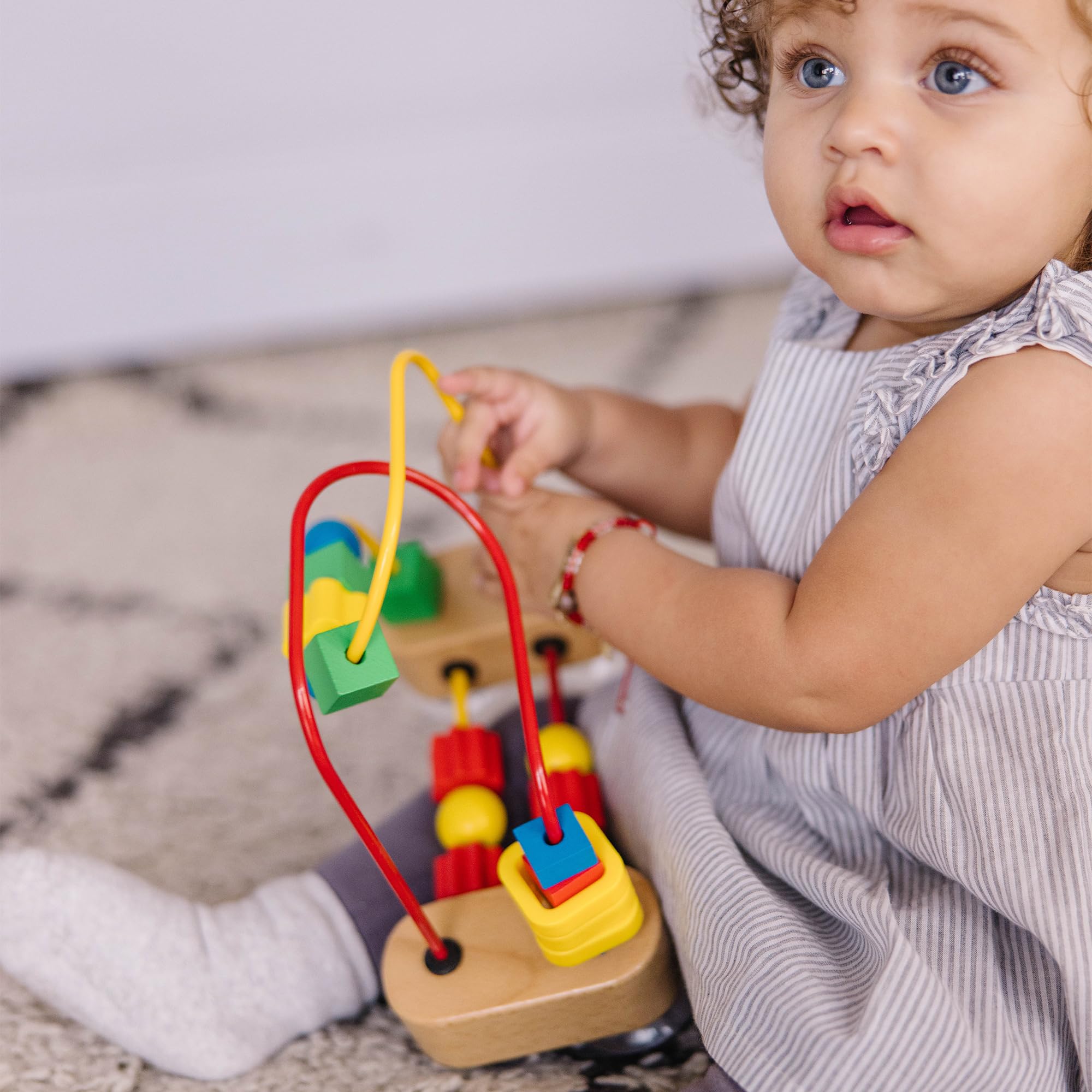 Melissa & Doug First Bead Maze - Wooden Educational Toy for Toddlers & Babies | Montessori Learning Activity for Fine Motor Skills | Perfect for Floor Play, High Chair & Table Use