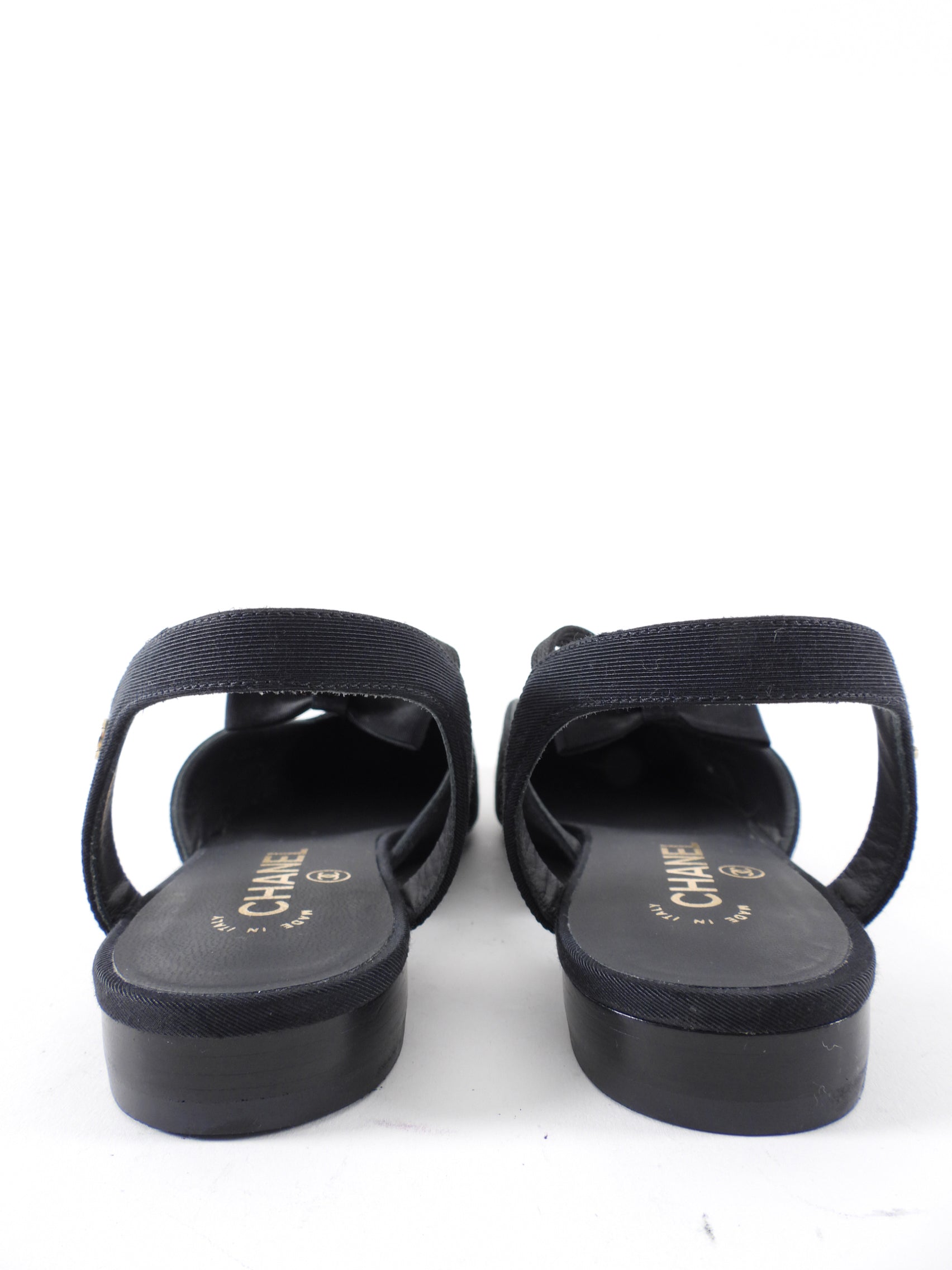 Chanel Fabric and Satin Cap Toe Bow Flats - Women's Size 40 Luxury Ballet Shoes for Wedding, Party & Formal Occasions