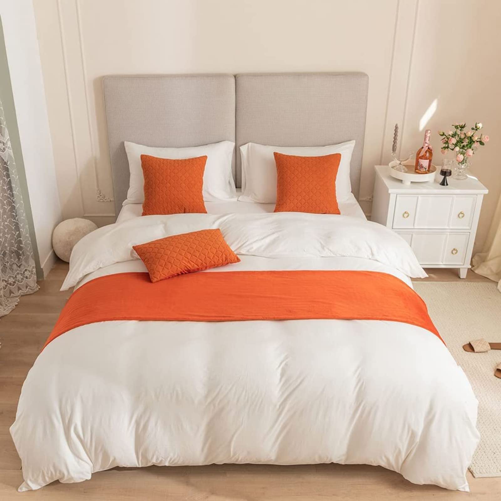 Dutch Velvet Bed Runner - Quilted Jacquard Argyle Pattern Reversible Bedspread (45x240cm) - Luxury Bedding Scarf for Bedroom, Hotel & Wedding Room Decoration - Perfect for Queen & King Size Beds