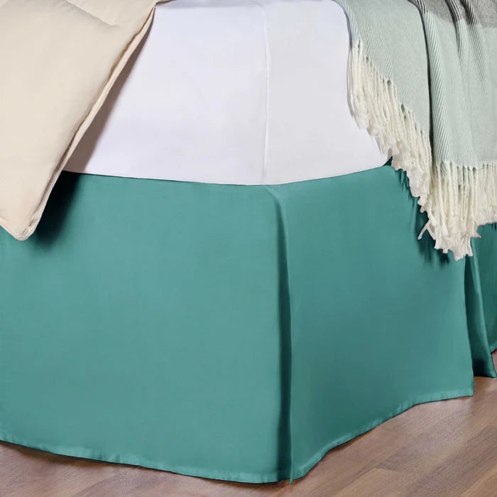 Premium Egyptian Cotton 300 Thread Count Solid Bed Skirt - Queen Size, Fitted Dust Ruffle for Luxury Bedding - Perfect for Master Bedrooms & Guest Rooms