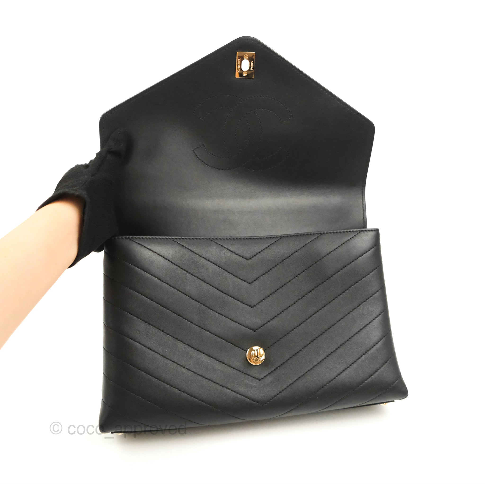 Chanel Chevron Stitched Coco Flap Bag in Black Calfskin with Gold Hardware - Luxury Crossbody Purse for Women, Perfect for Evening Events & Date Nights