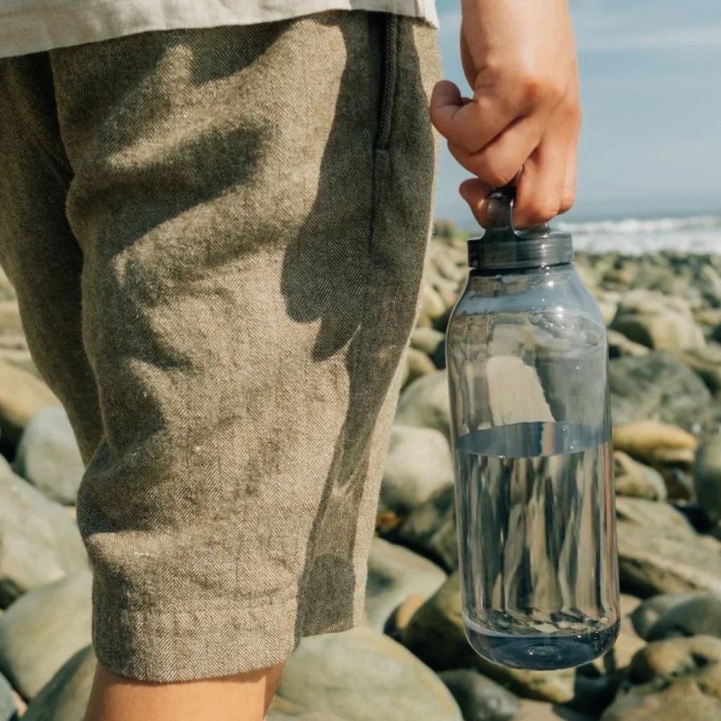 Kinto 950ml Insulated Stainless Steel Water Bottle - Leak Proof, BPA Free, Eco-Friendly Green for Hiking, Gym & Travel