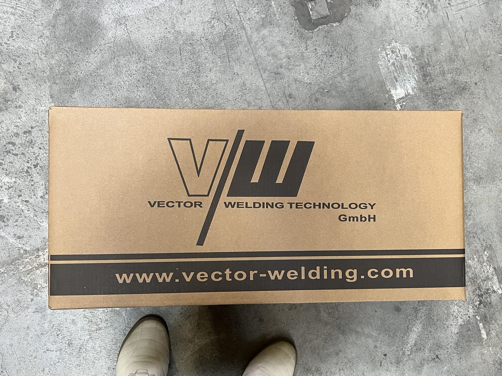 130A MIG Welder for Beginners - IGBT Inverter Wire Feed Welding Machine with Welding Helmet & Electrode Welding Function | Home DIY, Auto Repair, Metal Fabrication Projects