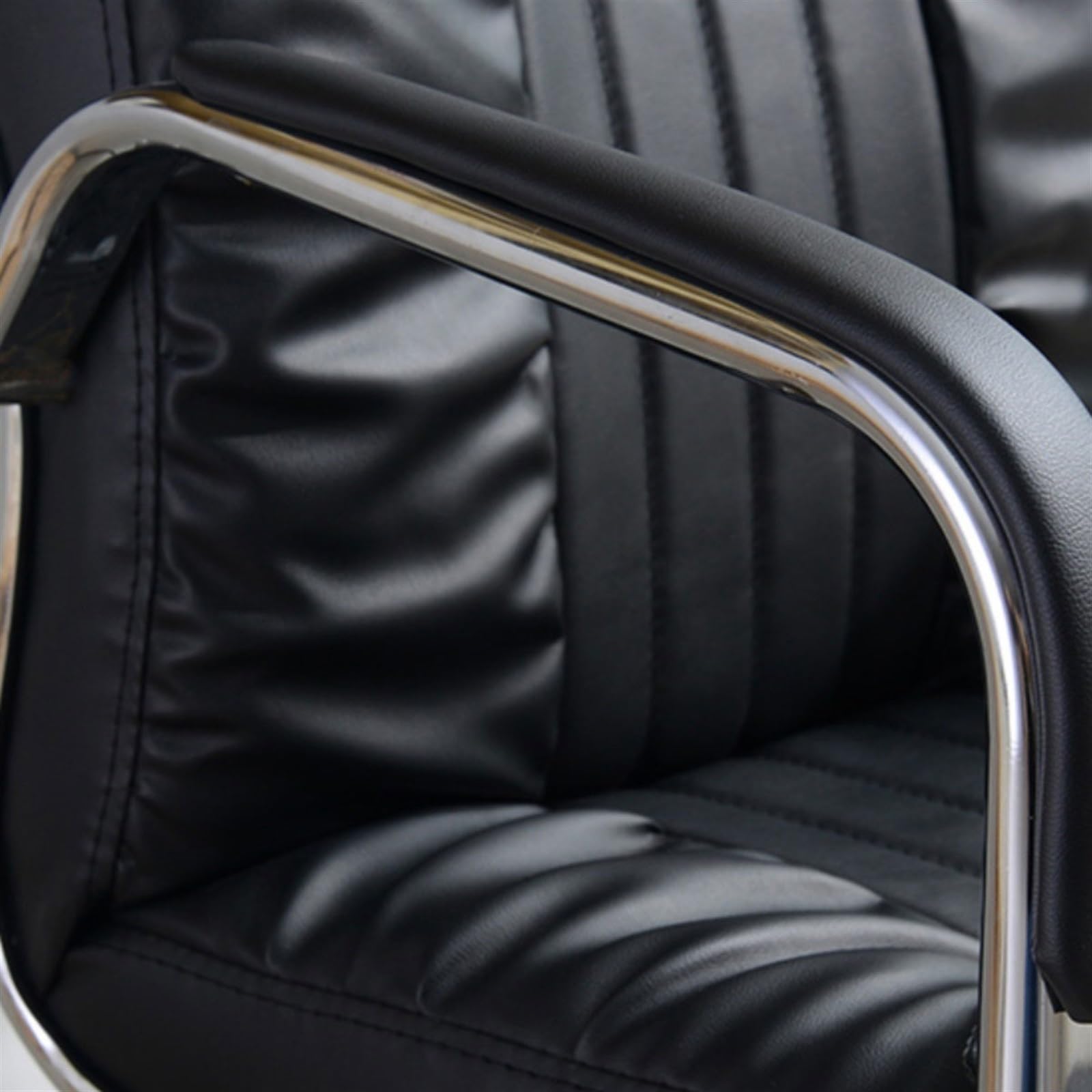 Ergonomic Office Chair - Breathable Mesh Computer Desk Chair with Lumbar Support for Home & Office Use, Adjustable Height, Swivel & Rolling, Comfortable for Long Hours (Black) - Perfect for Work, Gaming & Study