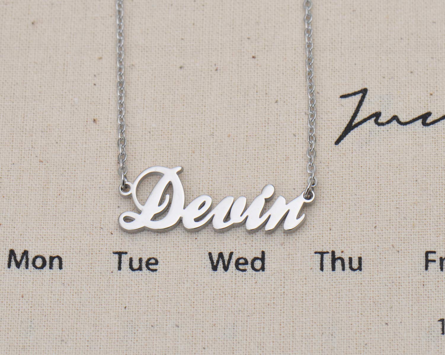 Personalized Name Necklace for Mom - Custom Engraved Stainless Steel Jewelry Gift for Women - Birthday, Anniversary, Mother's Day Present