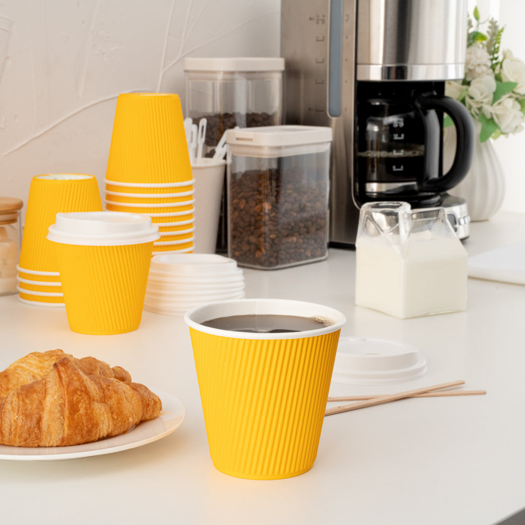 8 oz Yellow Paper Ripple Wall Coffee Cups with White Lids - 20 Count Box (3.5