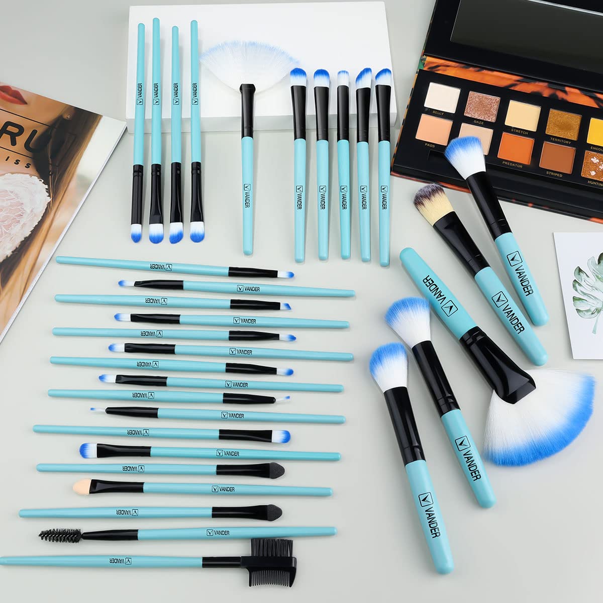 VANDER Professional 32-Piece Makeup Brush Set for Foundation, Concealer, Eyeshadow & Eyeliner - Blue Cosmetic Brushes | Perfect for Makeup Artists & Beginners | Salon, Home & Travel Use