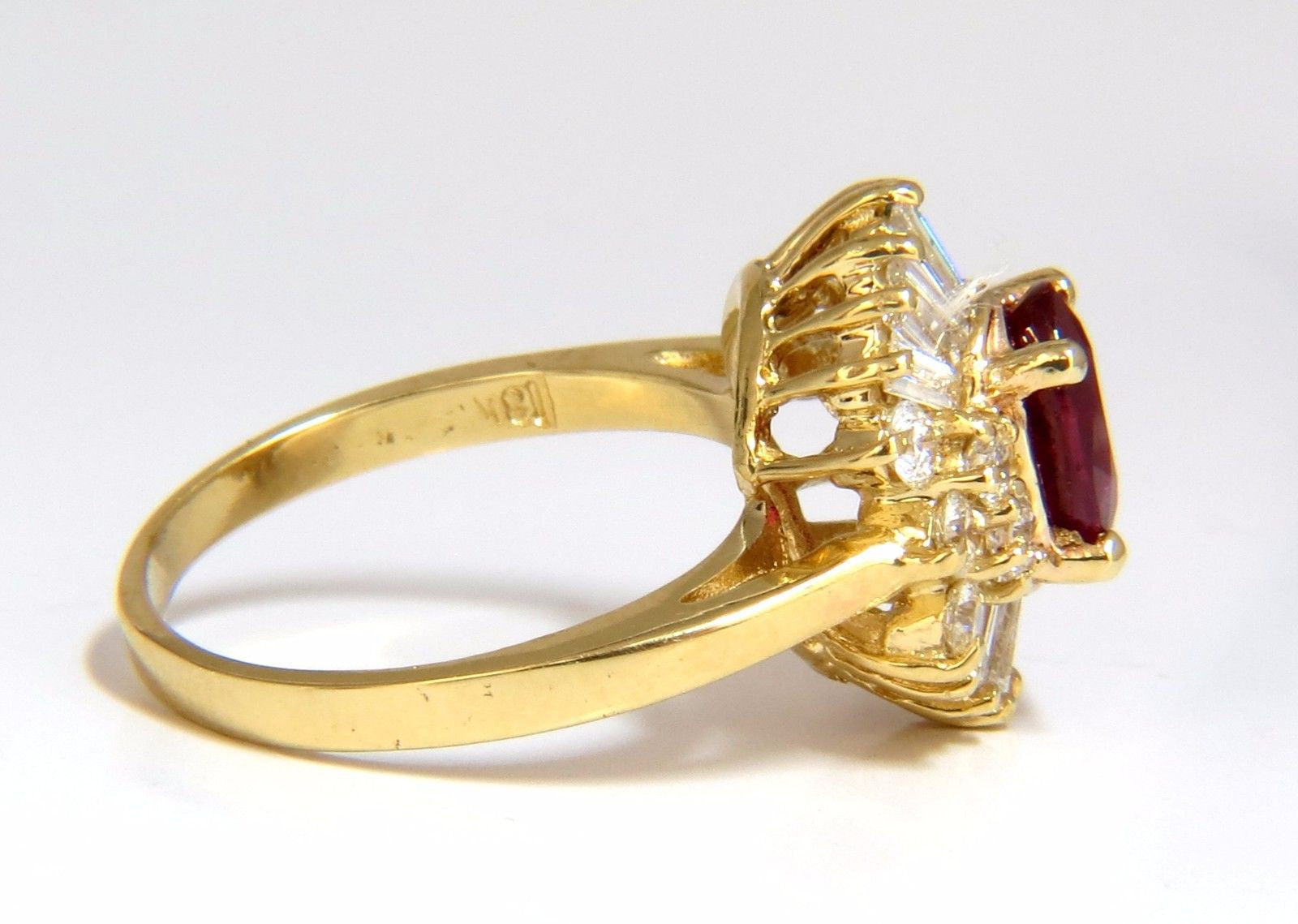 2.60CT GIA Certified Natural Oval Vivid Red Ruby & Diamond Cocktail Ring in 18K Gold - Perfect for Evening Parties, Weddings & Special Occasions