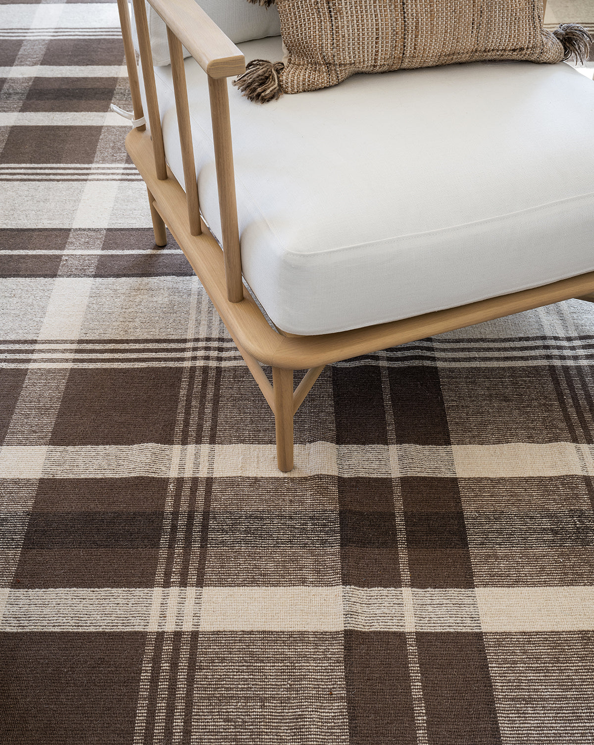 Orton Handwoven Wool Rug - Soft & Durable 5x7 Area Rug for Living Room, Bedroom, or Office - Eco-Friendly & Non-Slip