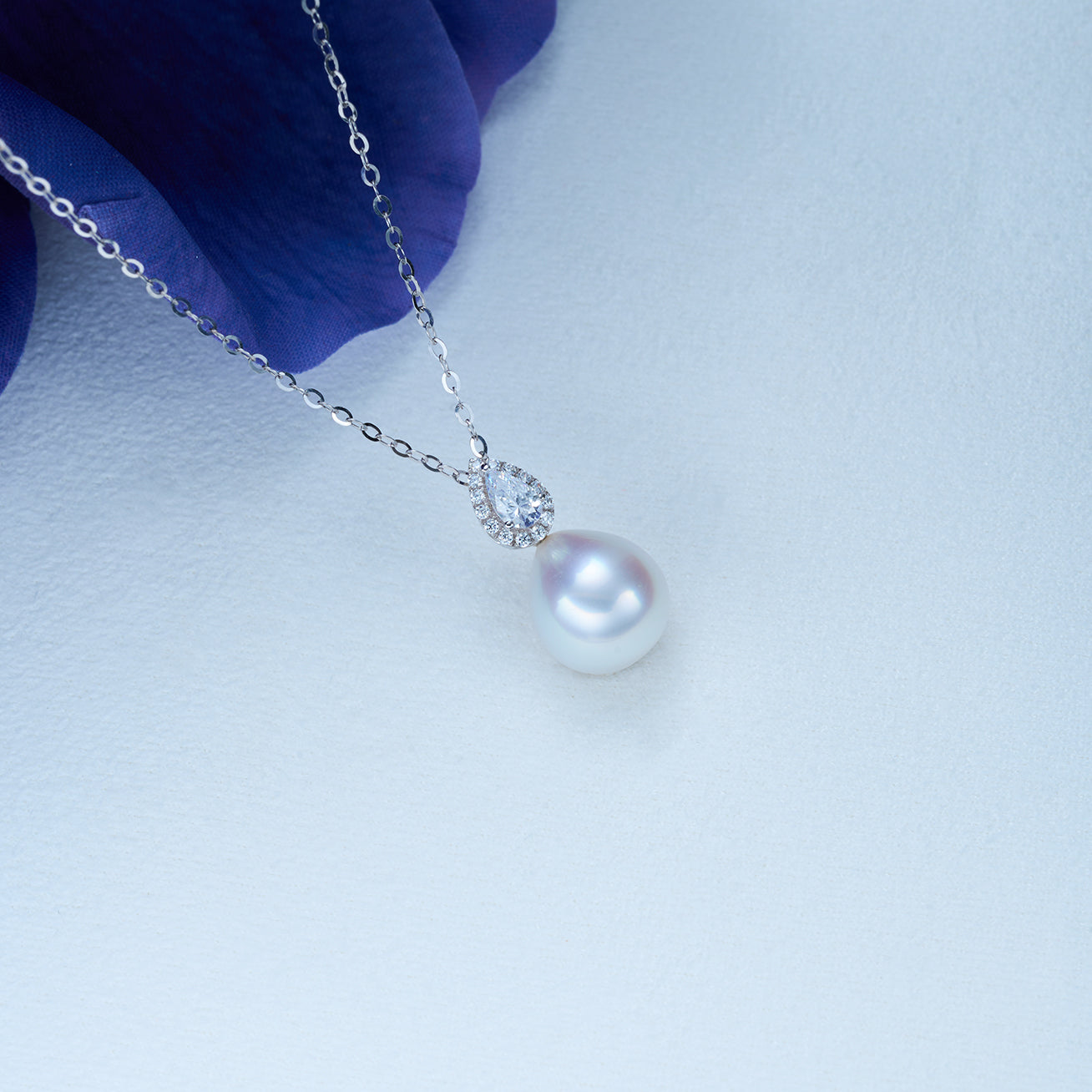 18K Solid Gold Australian White South Sea Pearl Necklace - Elegant & Timeless Jewelry for Women | Perfect for Weddings, Parties & Special Occasions