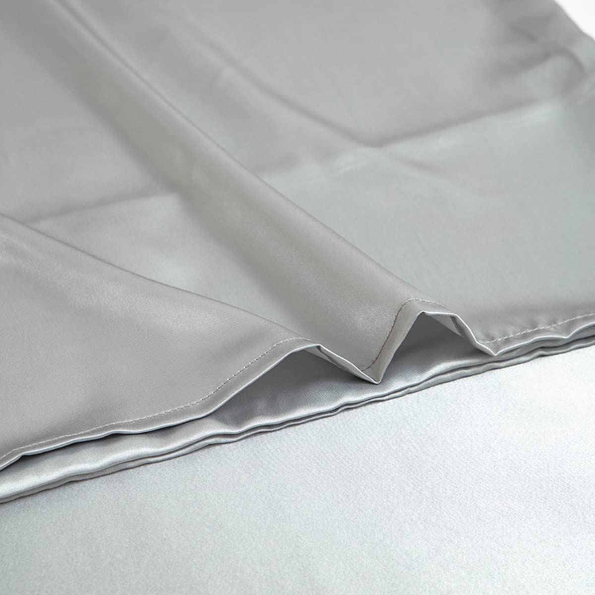 Premium Queen Size Fitted Sheet - Deep Pocket Microfiber Bottom Sheet - Wrinkle, Fade & Shrink Resistant - Durable Easy Care Bedding (Grey) - Perfect for Guest Rooms, Dorms & Master Bedrooms