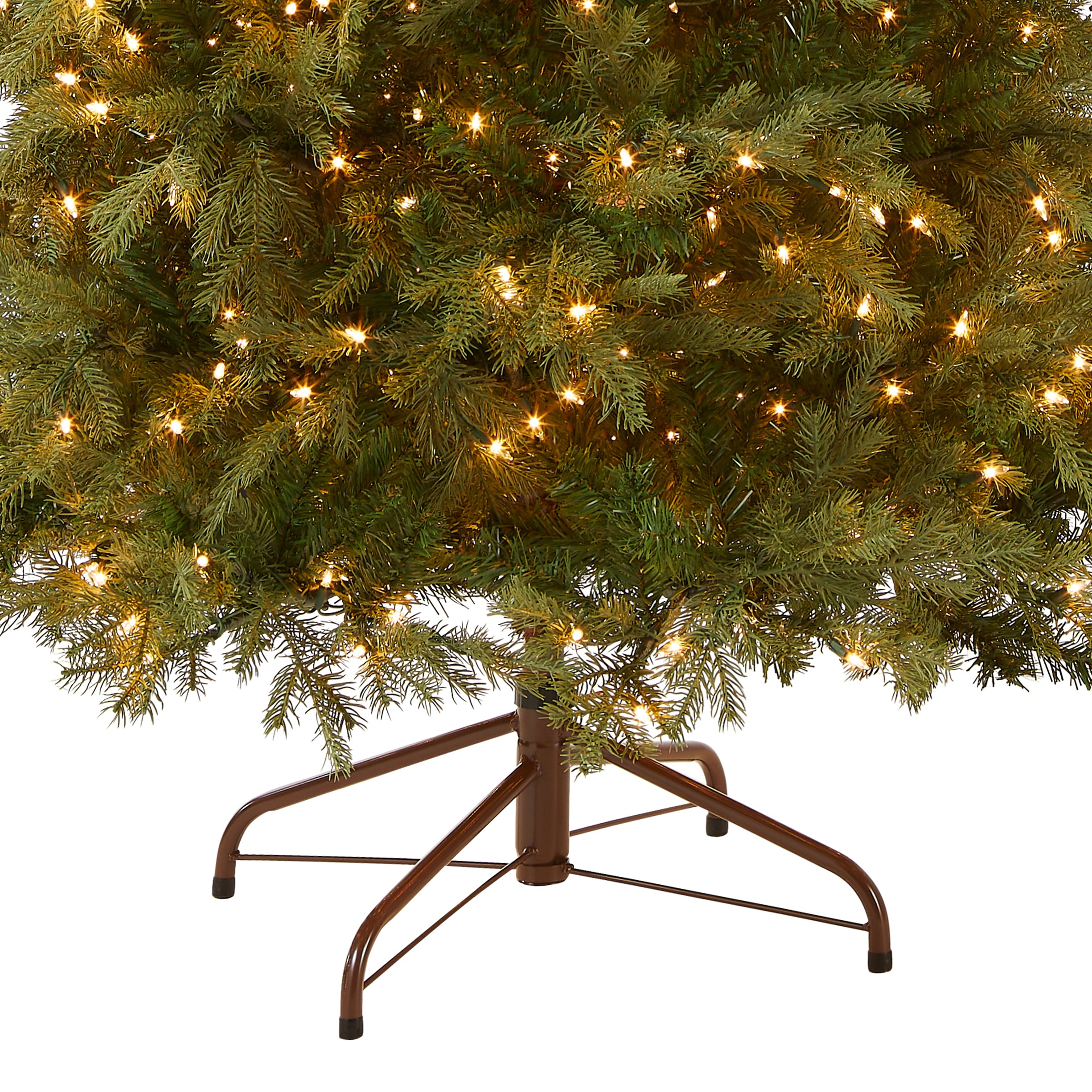 7.5 ft Pre-Lit Nordic Spruce Artificial Christmas Tree with 500 Clear LED Lights - Perfect for Living Room, Office & Holiday Decorations