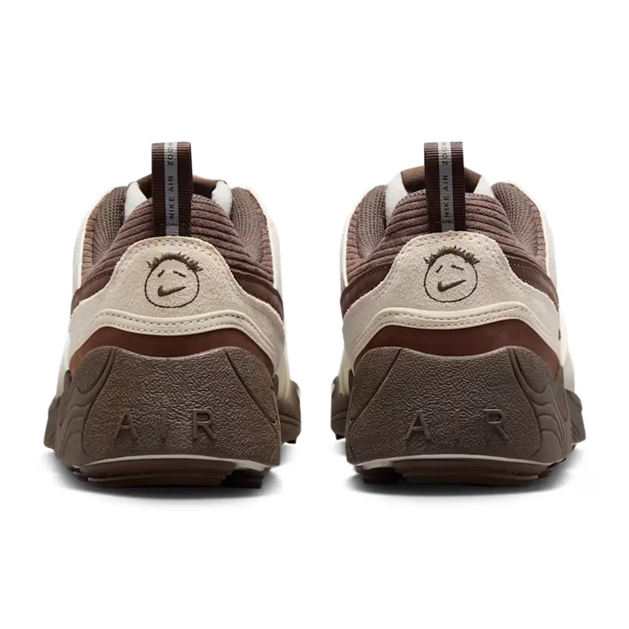 Travis Scott x Nike Zoom Field Jaxx Leche Blue Sneakers - Limited Edition Men's Basketball Shoes for Streetwear & Casual Style | Perfect for Urban Fashion & Sneaker Collectors