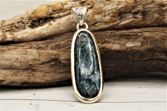 Natural Blue Kyanite Pendant Necklace - Healing Crystal Jewelry for Chakra Balancing & Energy Cleansing | Perfect for Meditation, Yoga & Spiritual Healing